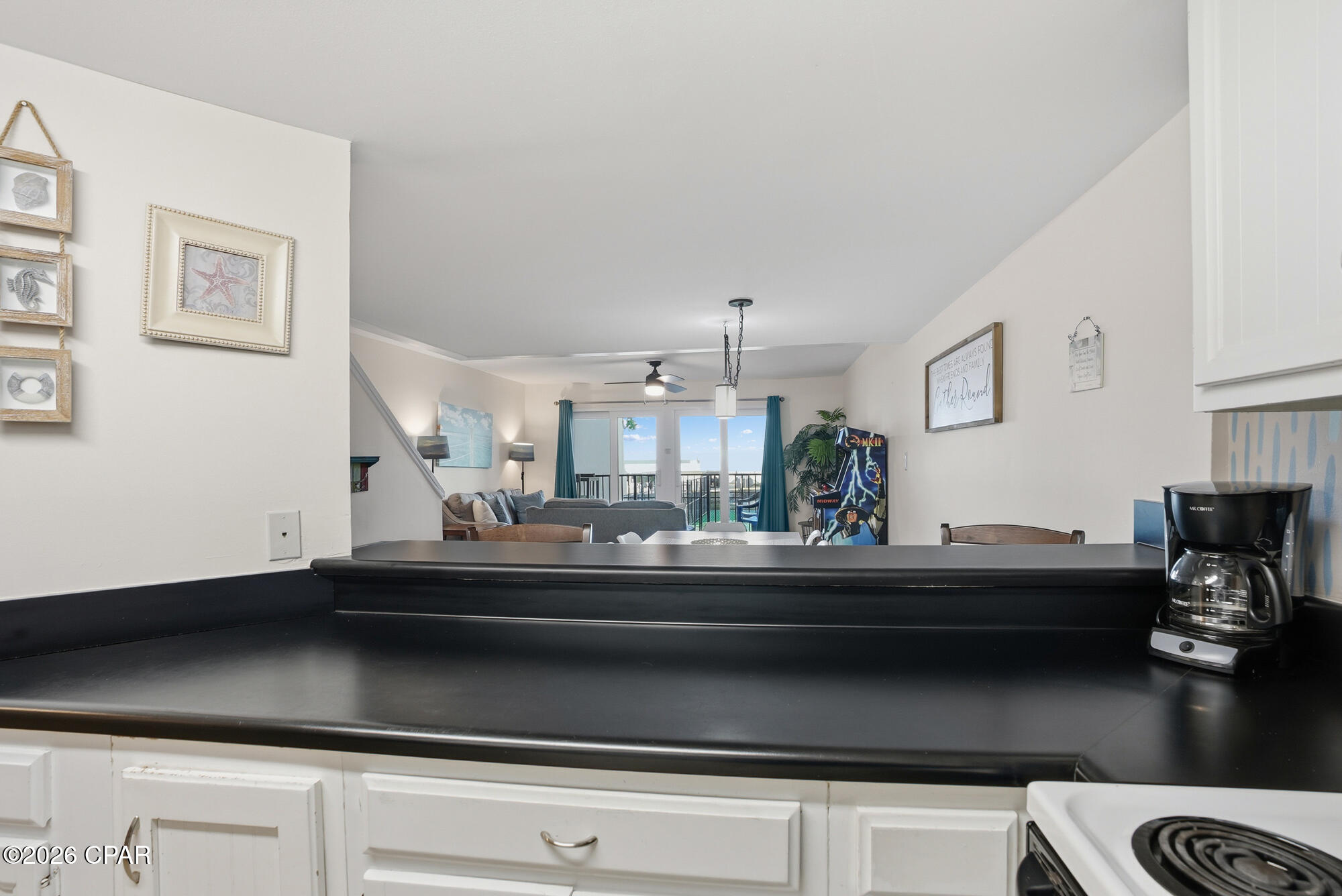 Image 10 For 8727 Thomas Drive A15