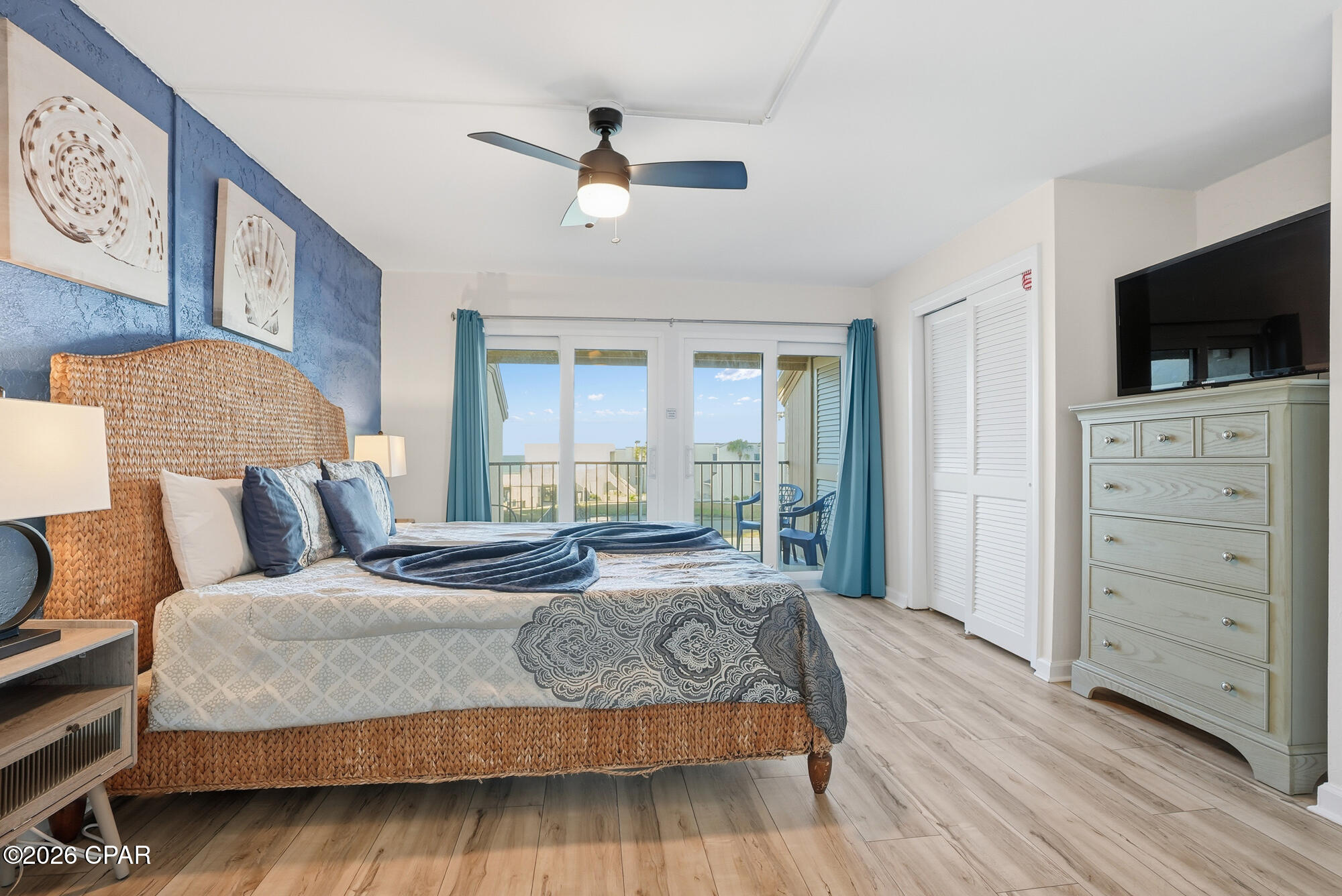 Image 15 For 8727 Thomas Drive A15