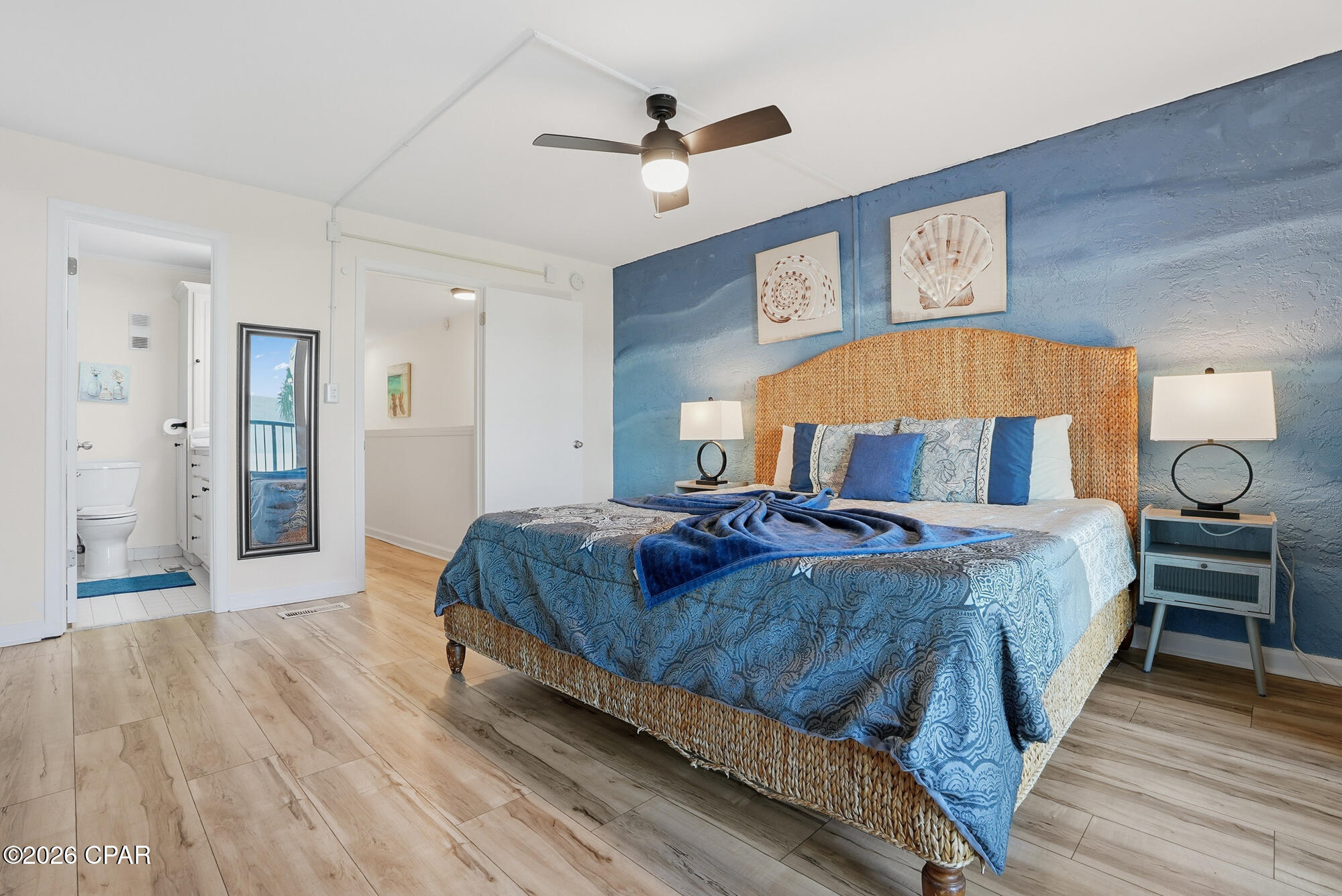 Image 16 For 8727 Thomas Drive A15