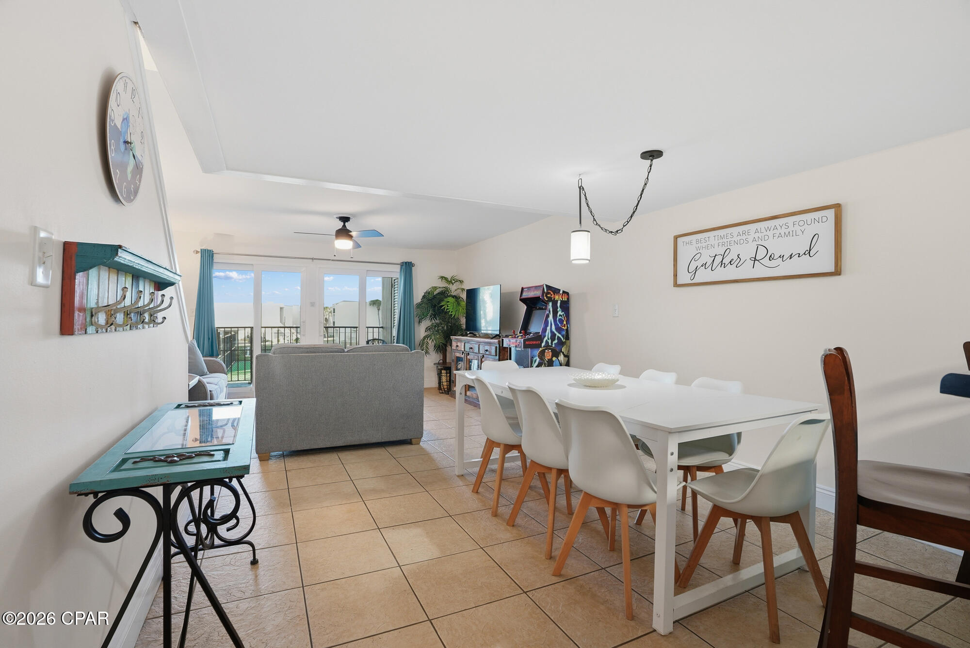 Image 2 For 8727 Thomas Drive A15