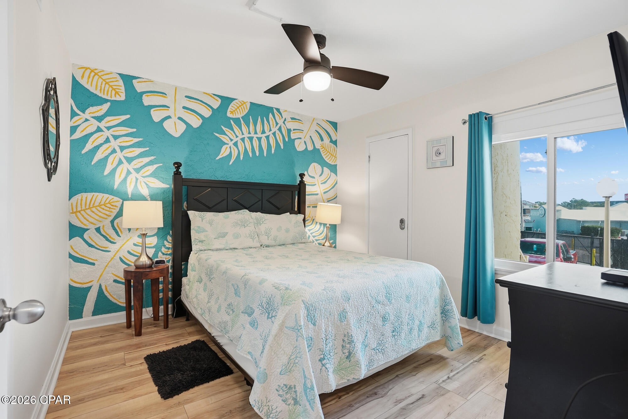 Image 22 For 8727 Thomas Drive A15