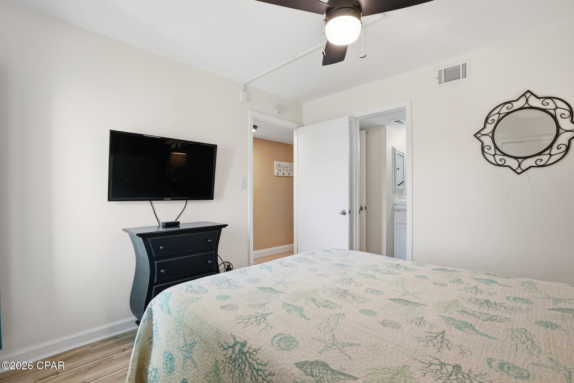 Image 23 For 8727 Thomas Drive A15