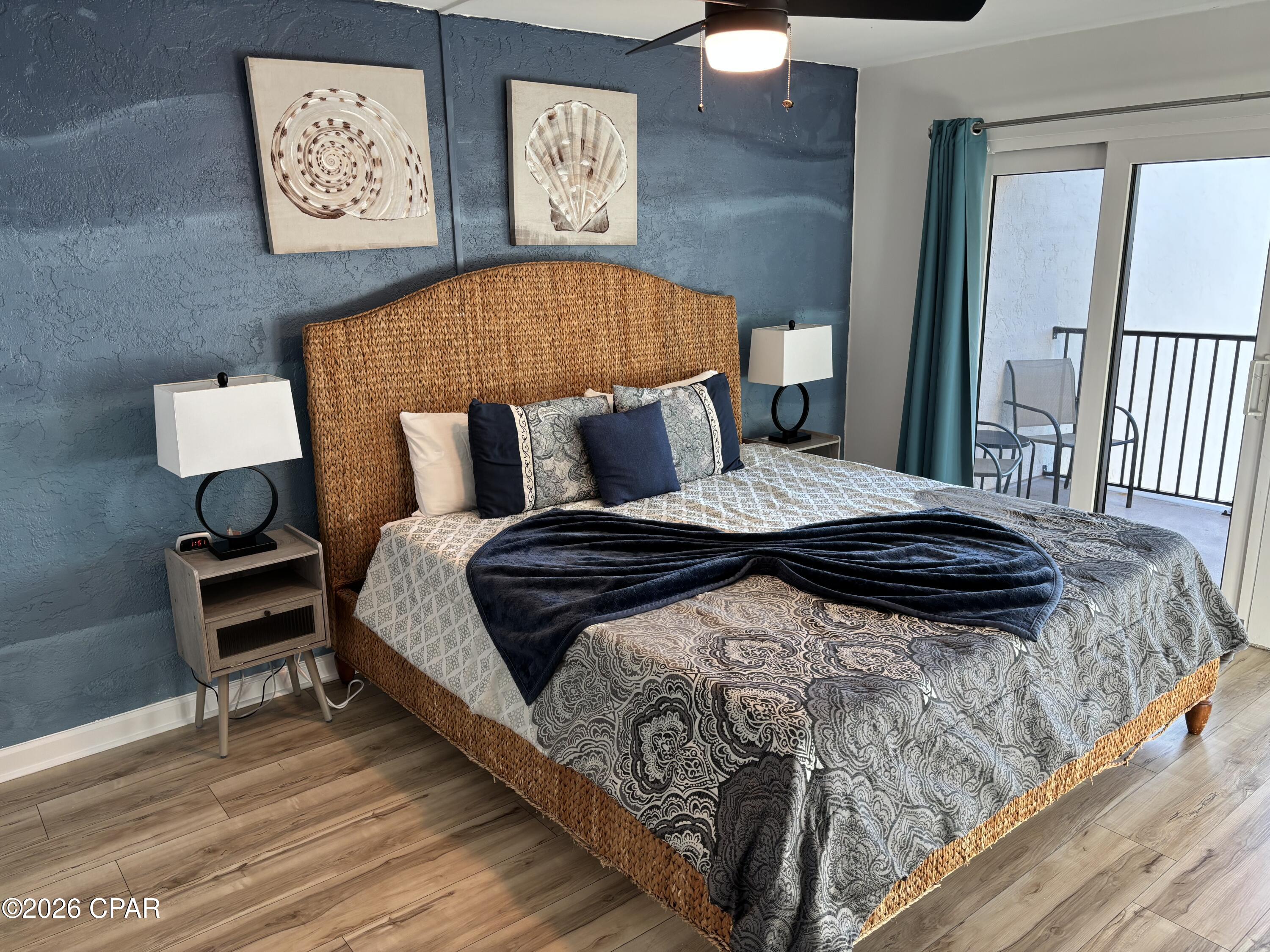 Image 26 For 8727 Thomas Drive A15