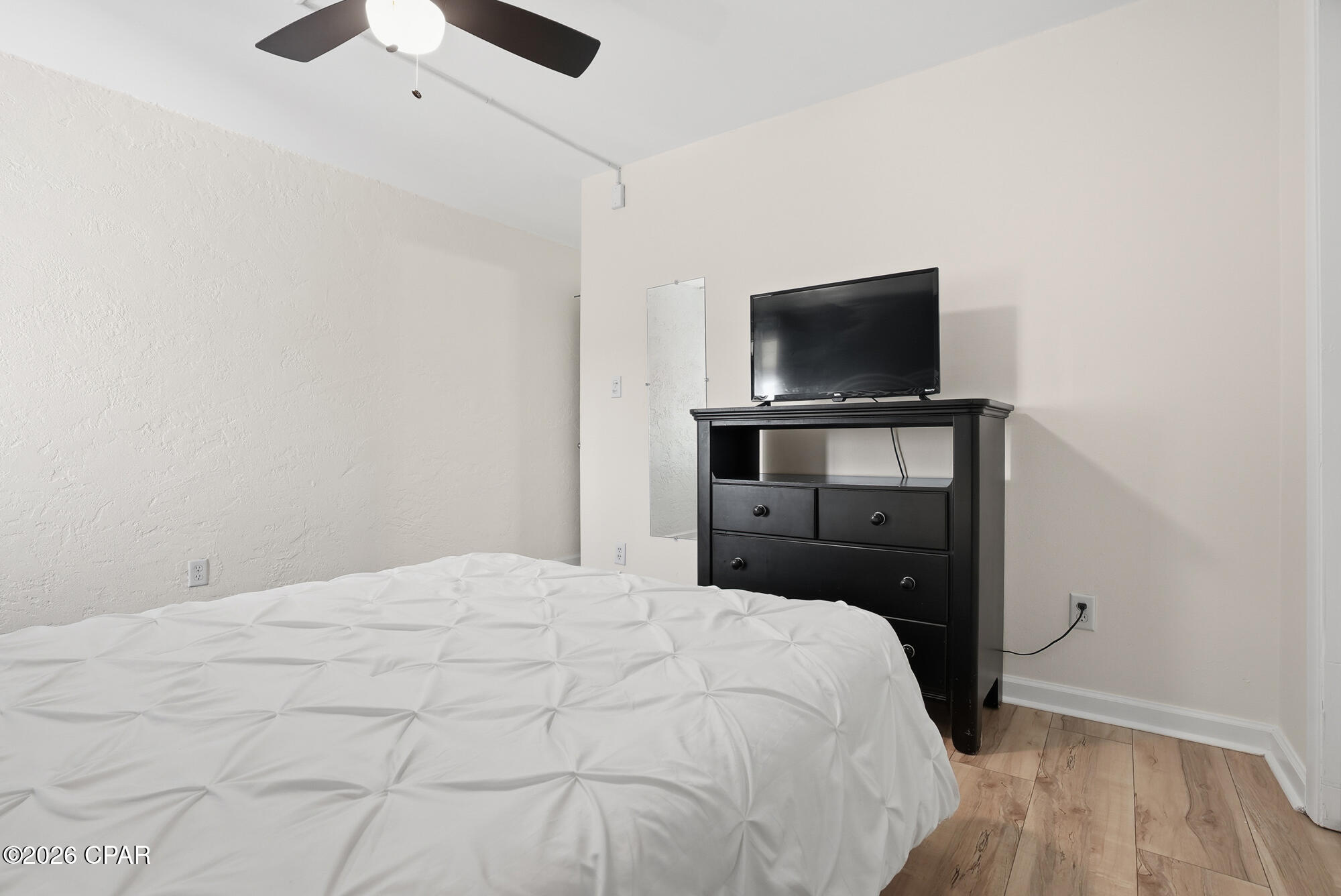 Image 27 For 8727 Thomas Drive A15