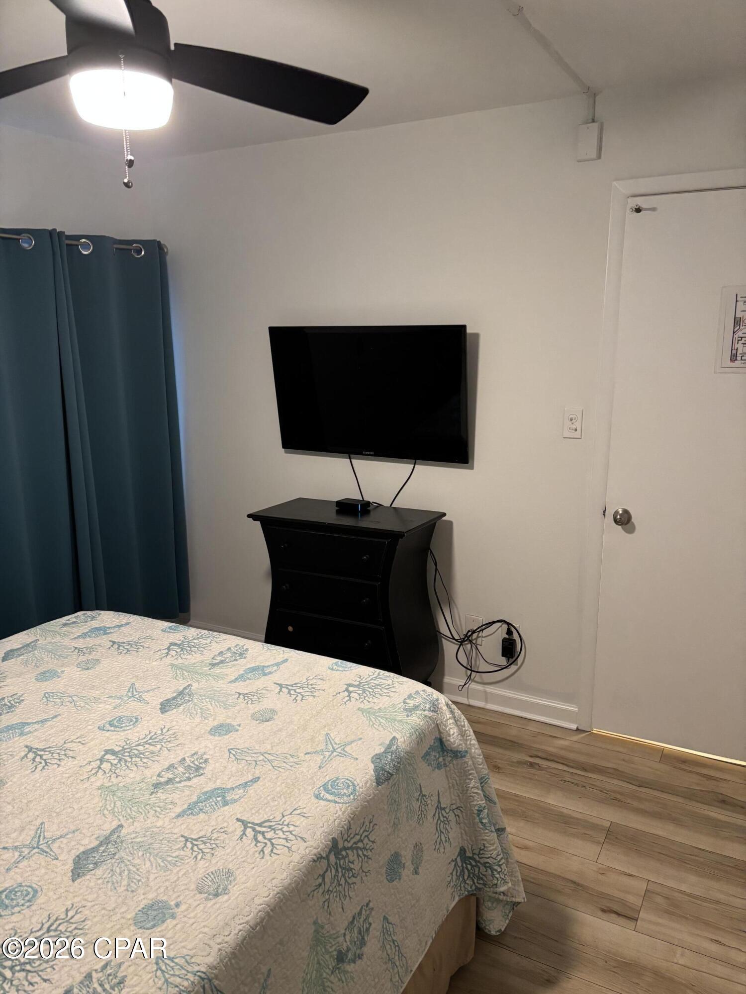 Image 3 For 8727 Thomas Drive A15