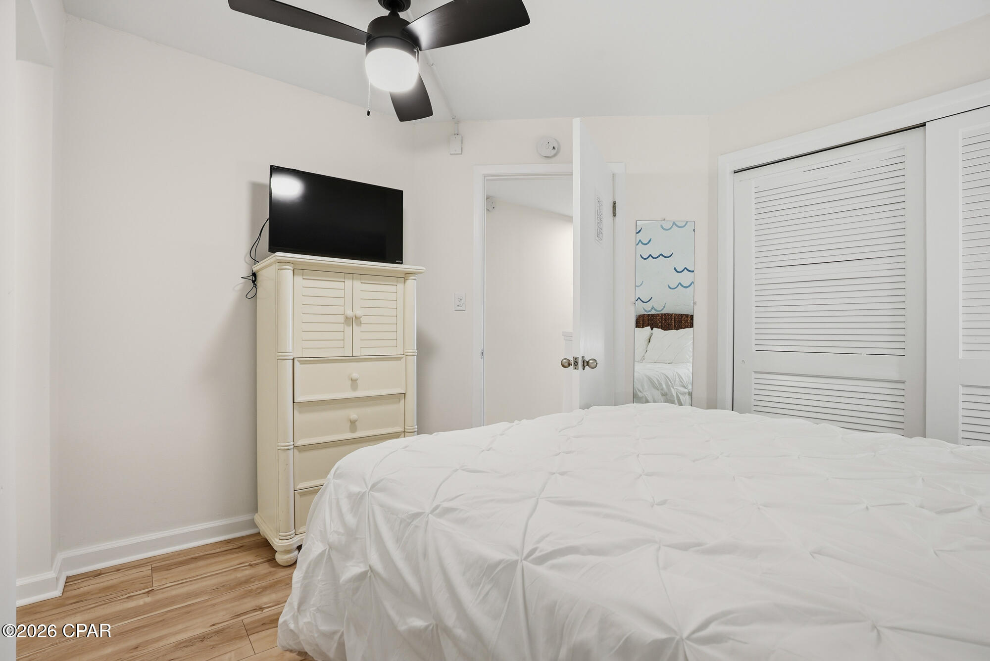 Image 31 For 8727 Thomas Drive A15