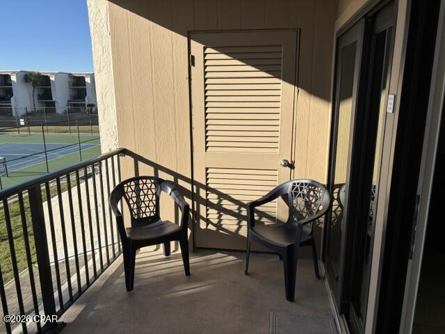 Image 33 For 8727 Thomas Drive A15