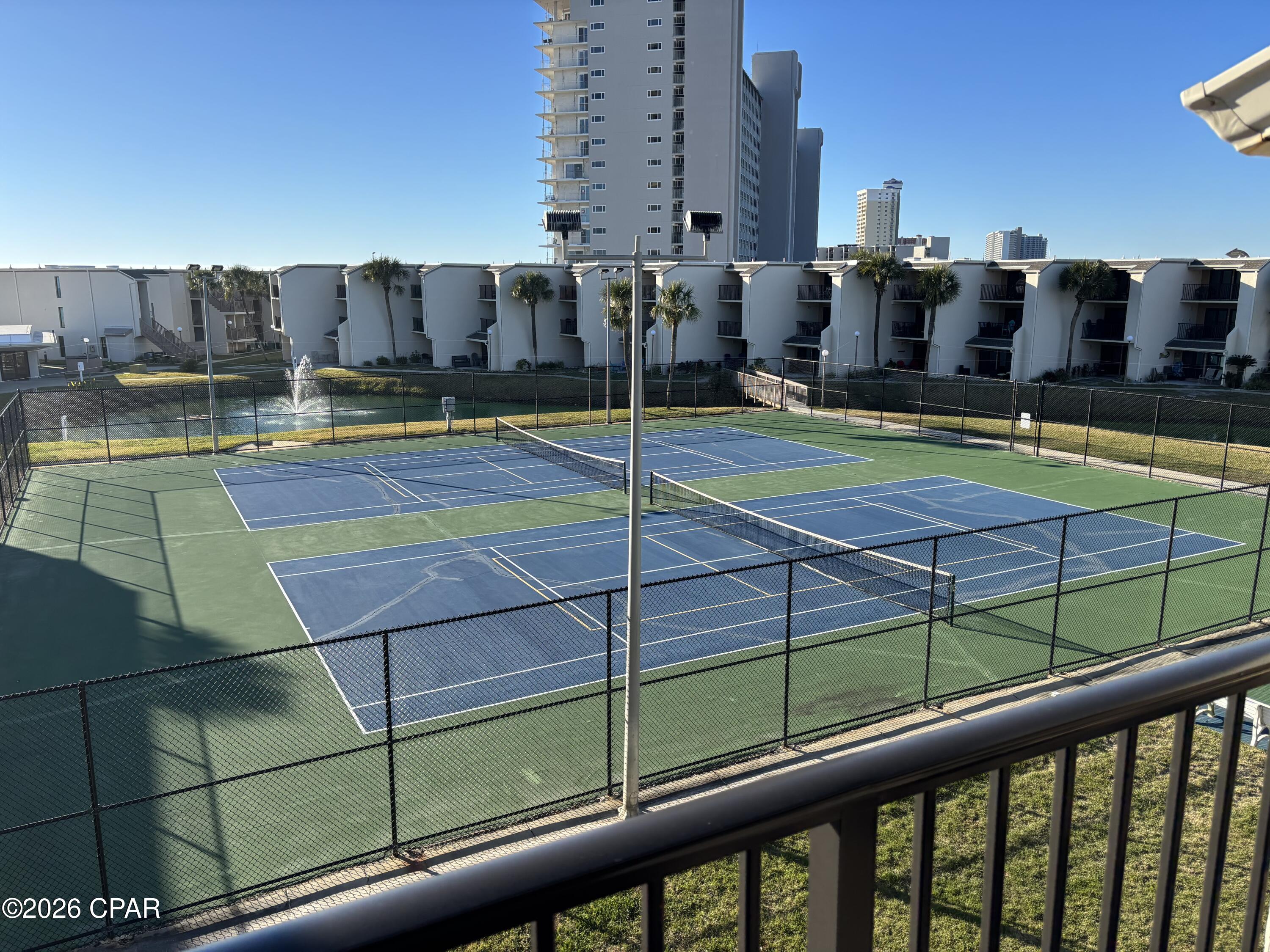 Image 34 For 8727 Thomas Drive A15