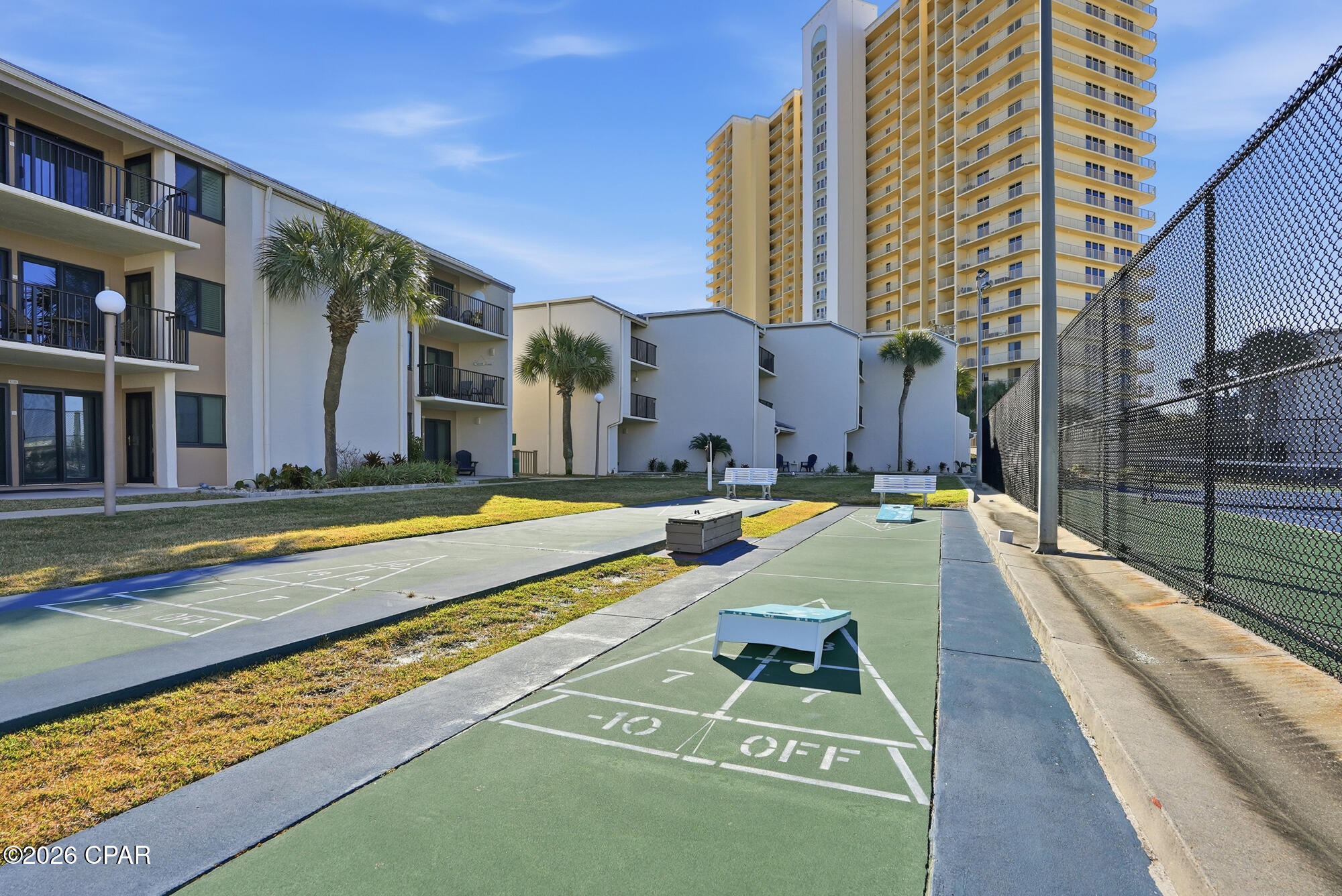 Image 36 For 8727 Thomas Drive A15