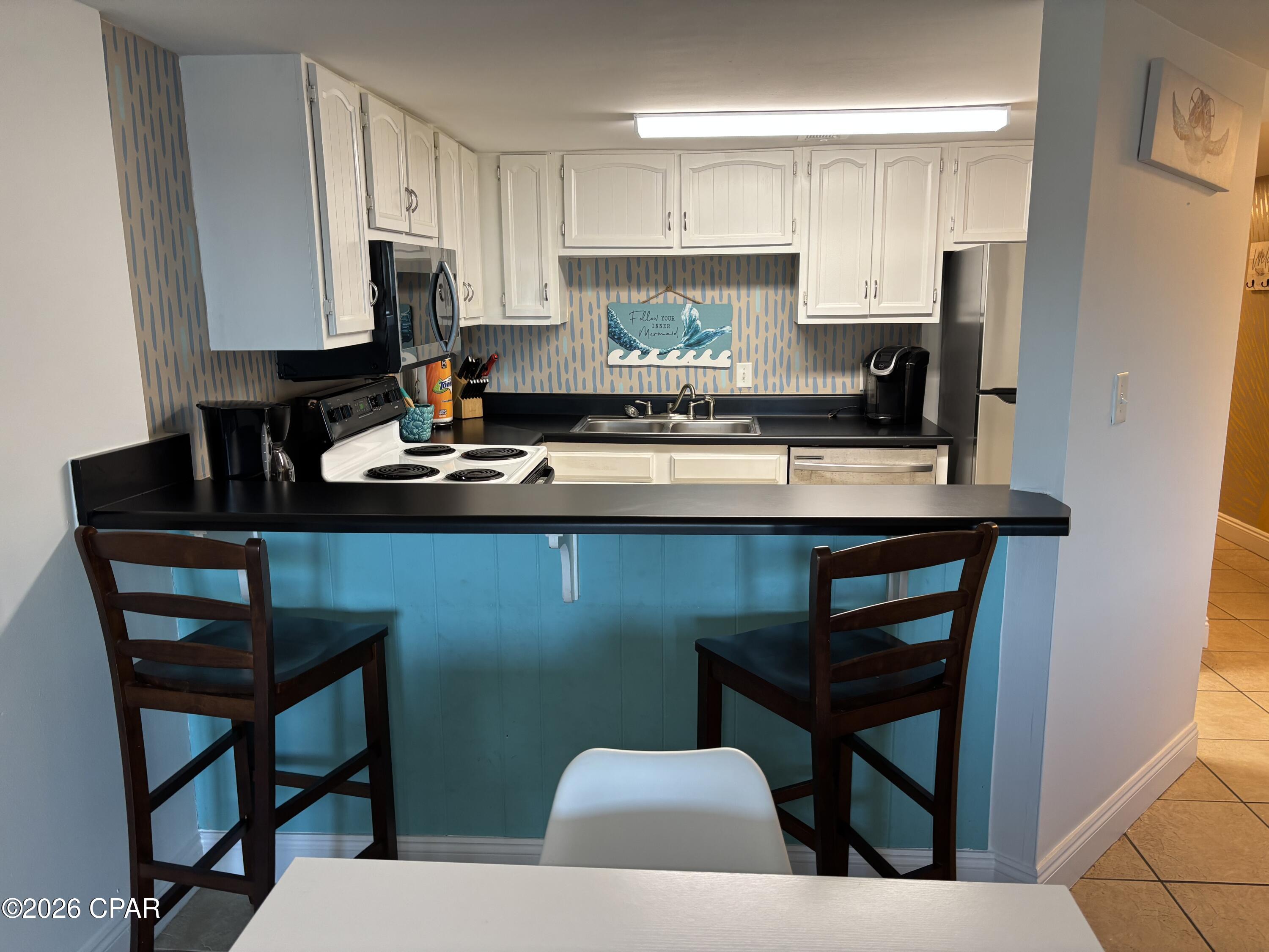 Image 8 For 8727 Thomas Drive A15