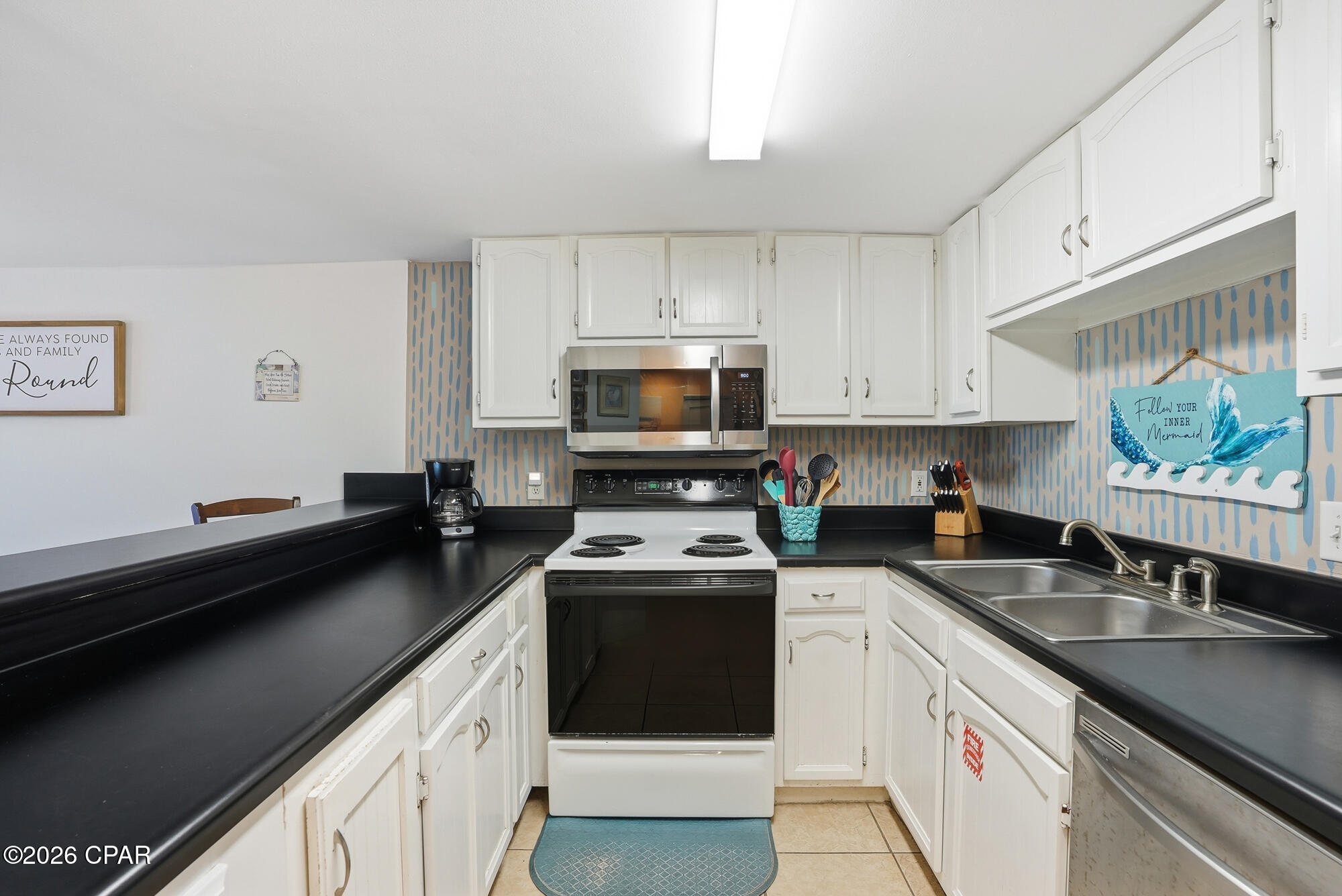 Image 9 For 8727 Thomas Drive A15