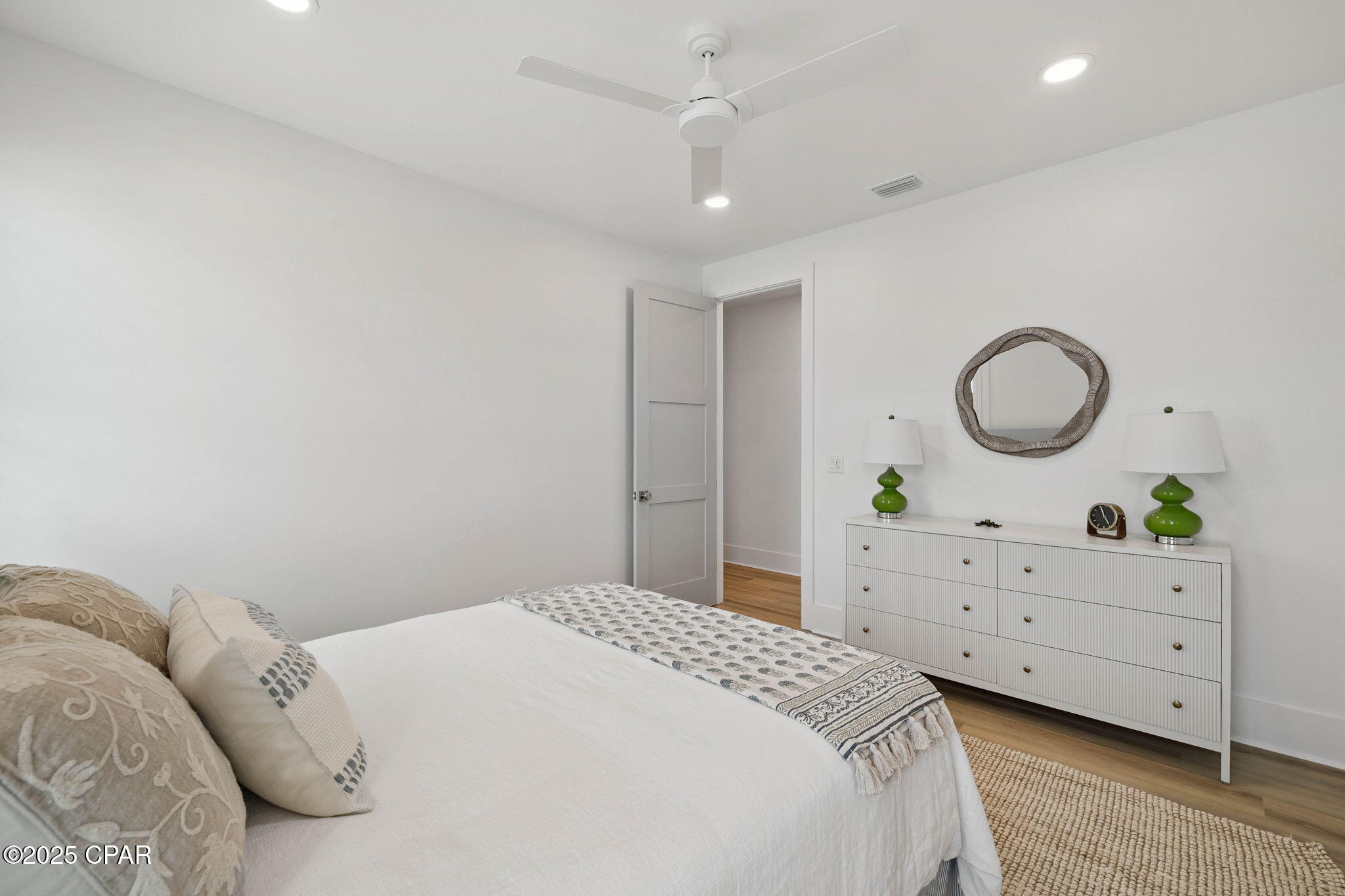 Image 35 For 278 Dockside Drive