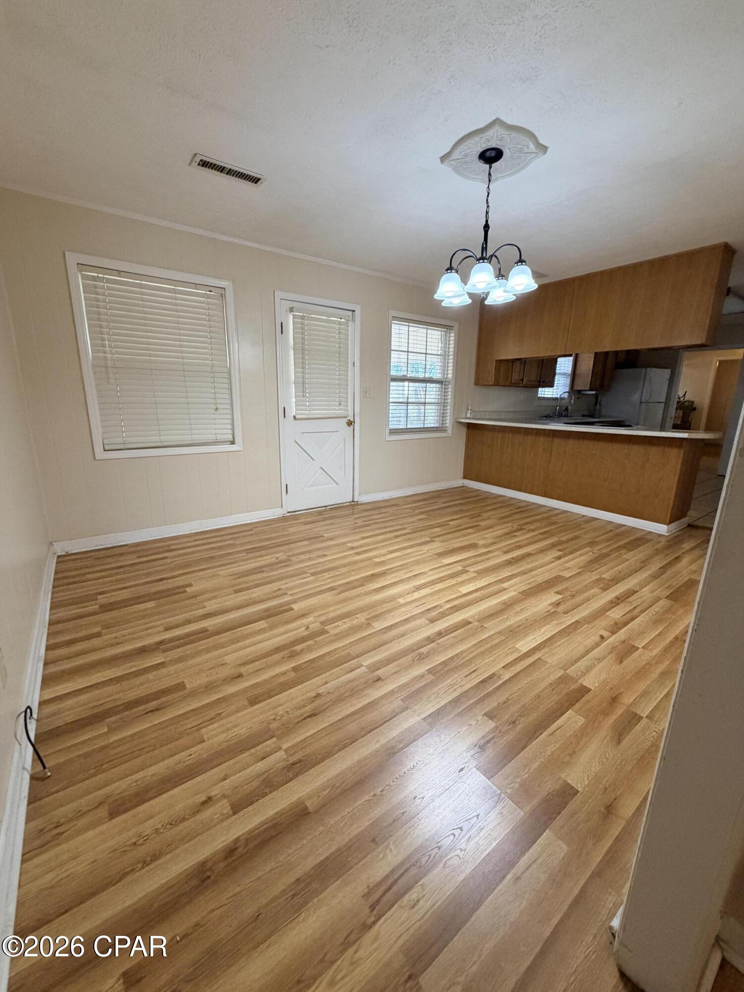 Image 5 For 2120 River Road