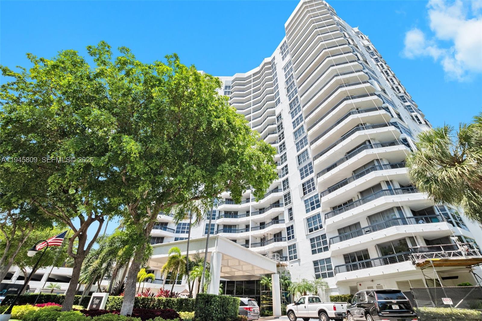 Mystic Pointe Tower 600 C