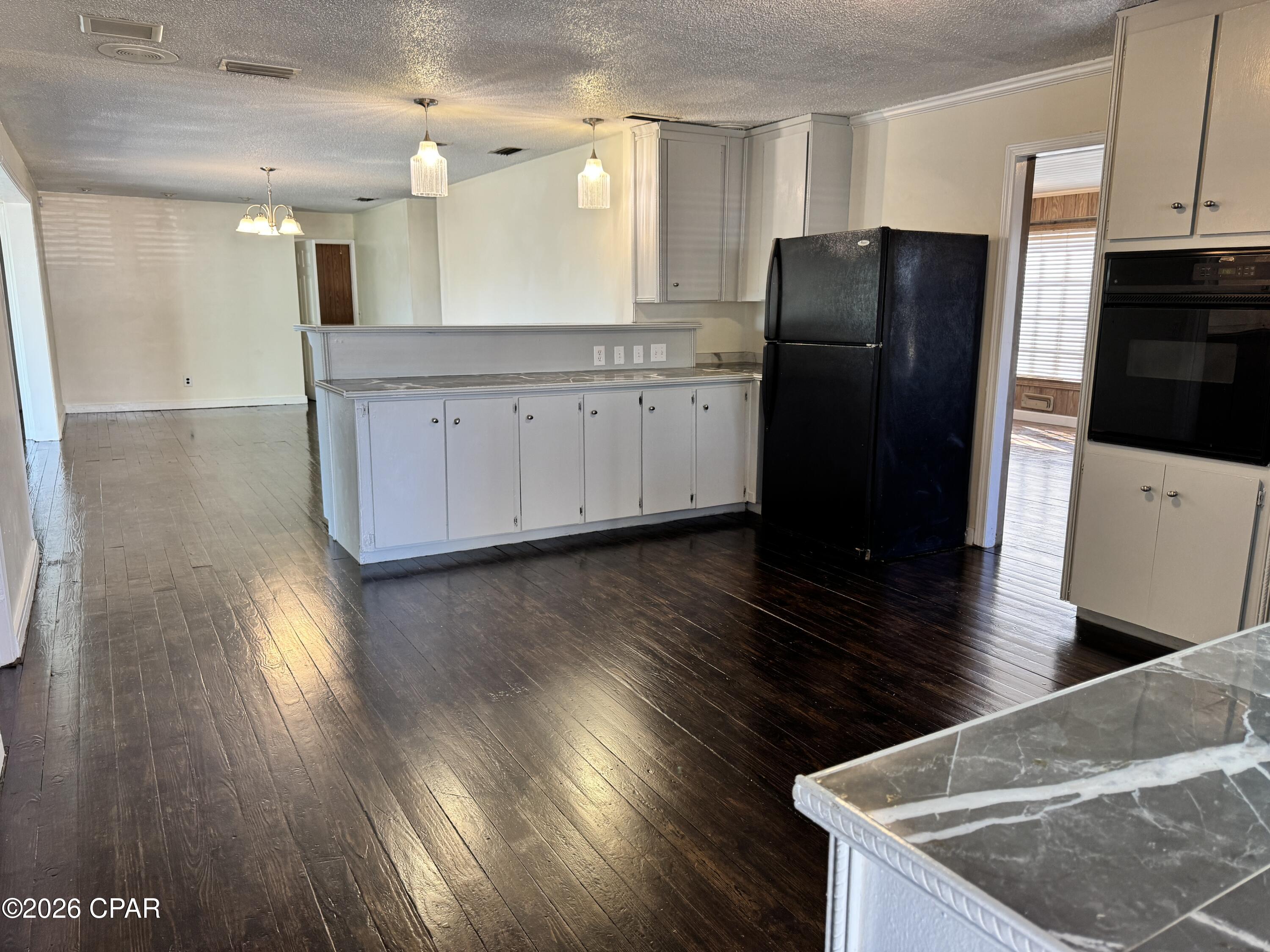 Image 17 For 15741 Pear Street