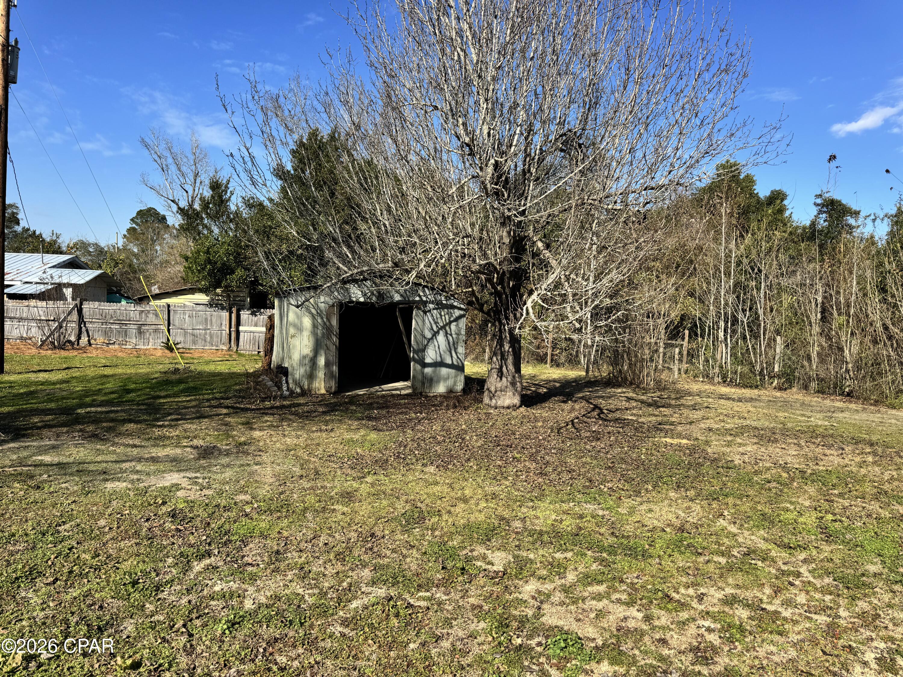 Image 22 For 15741 Pear Street