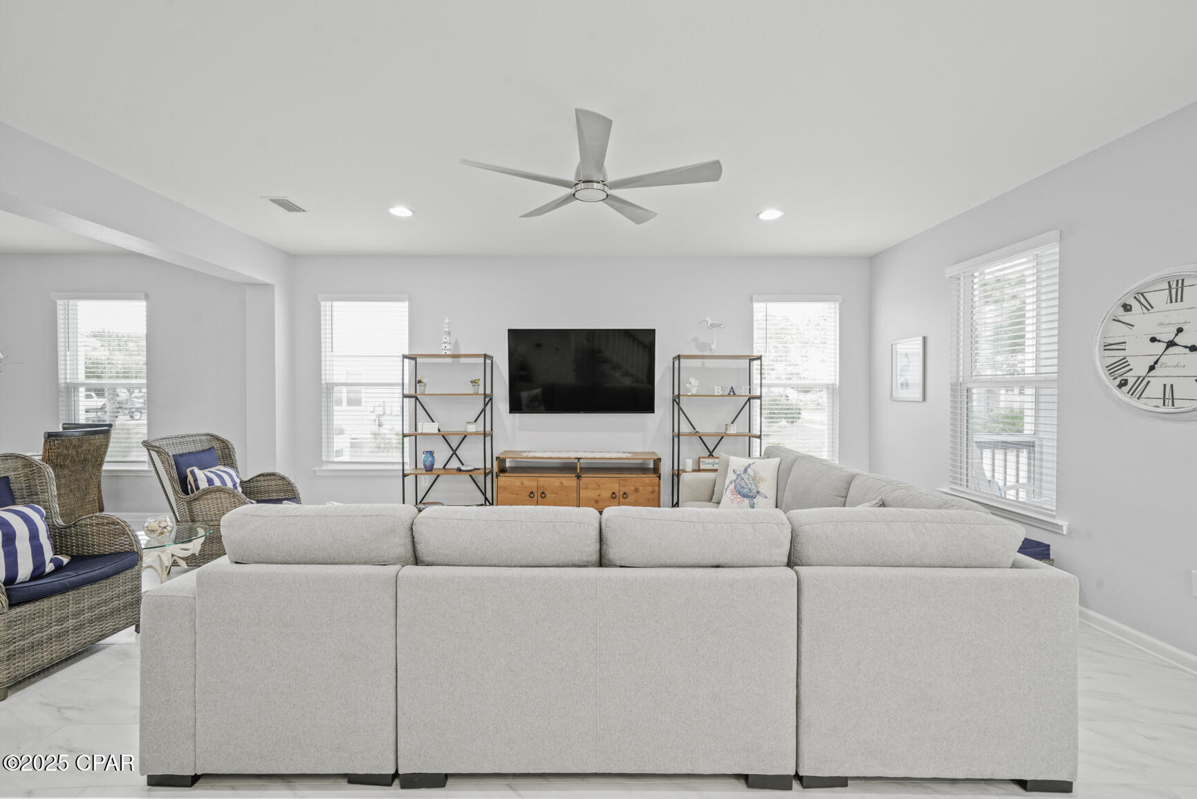 Image 4 For 102 Washboard Court