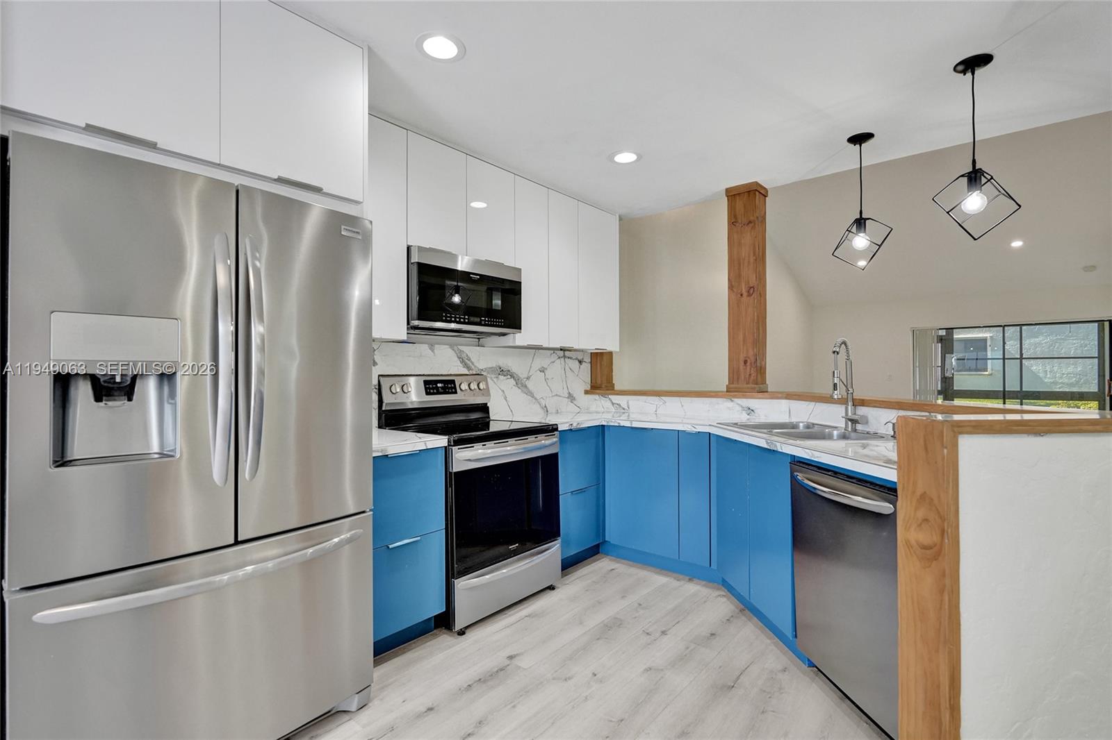 Homes for sale in Royal Palm Beach, FL | 155 Love Cres, Royal Palm Beach, FL 33411 | MLS# A11949063