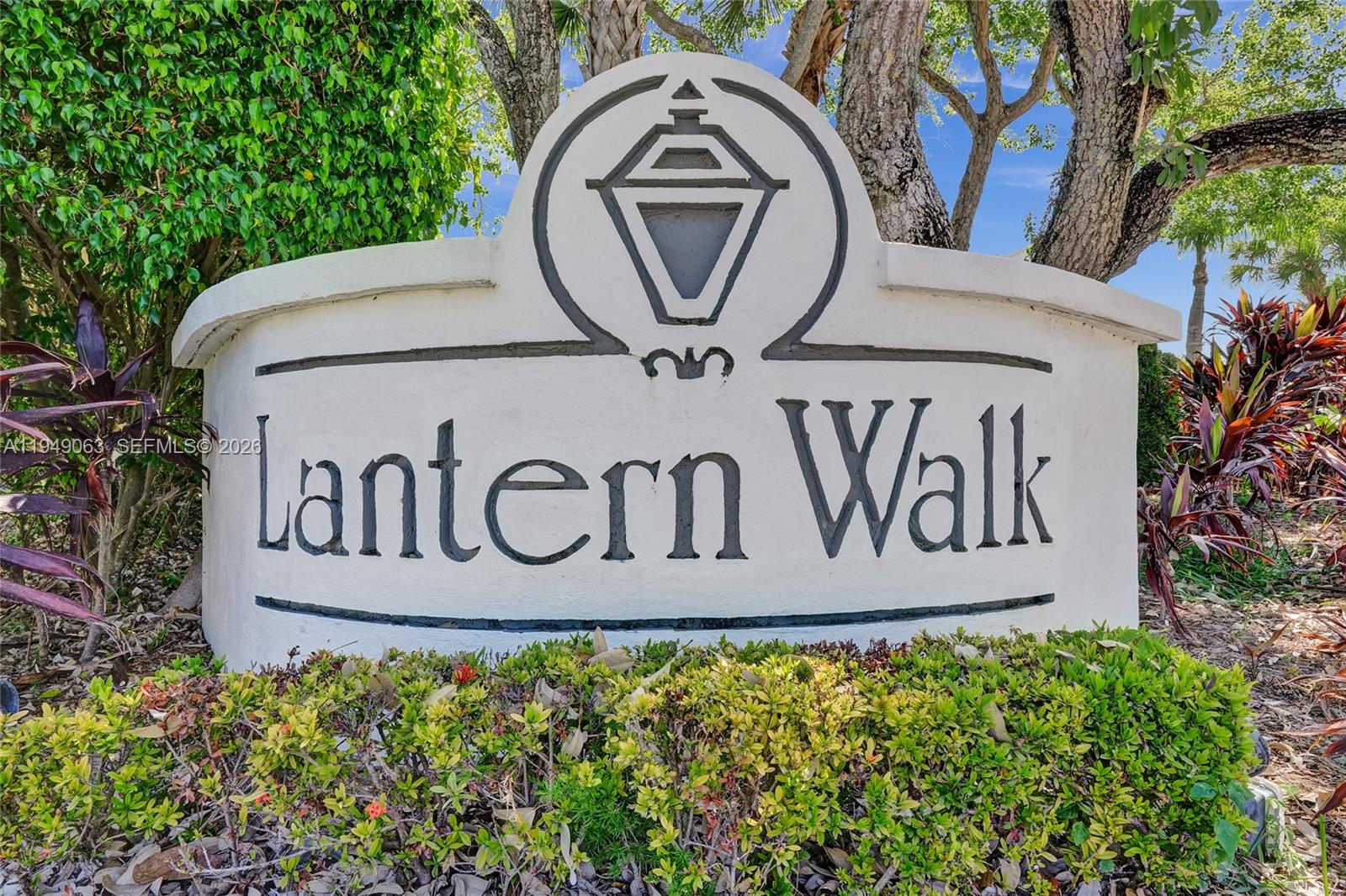 Homes for sale in Royal Palm Beach, FL | 155 Love Cres, Royal Palm Beach, FL 33411 | MLS# A11949063