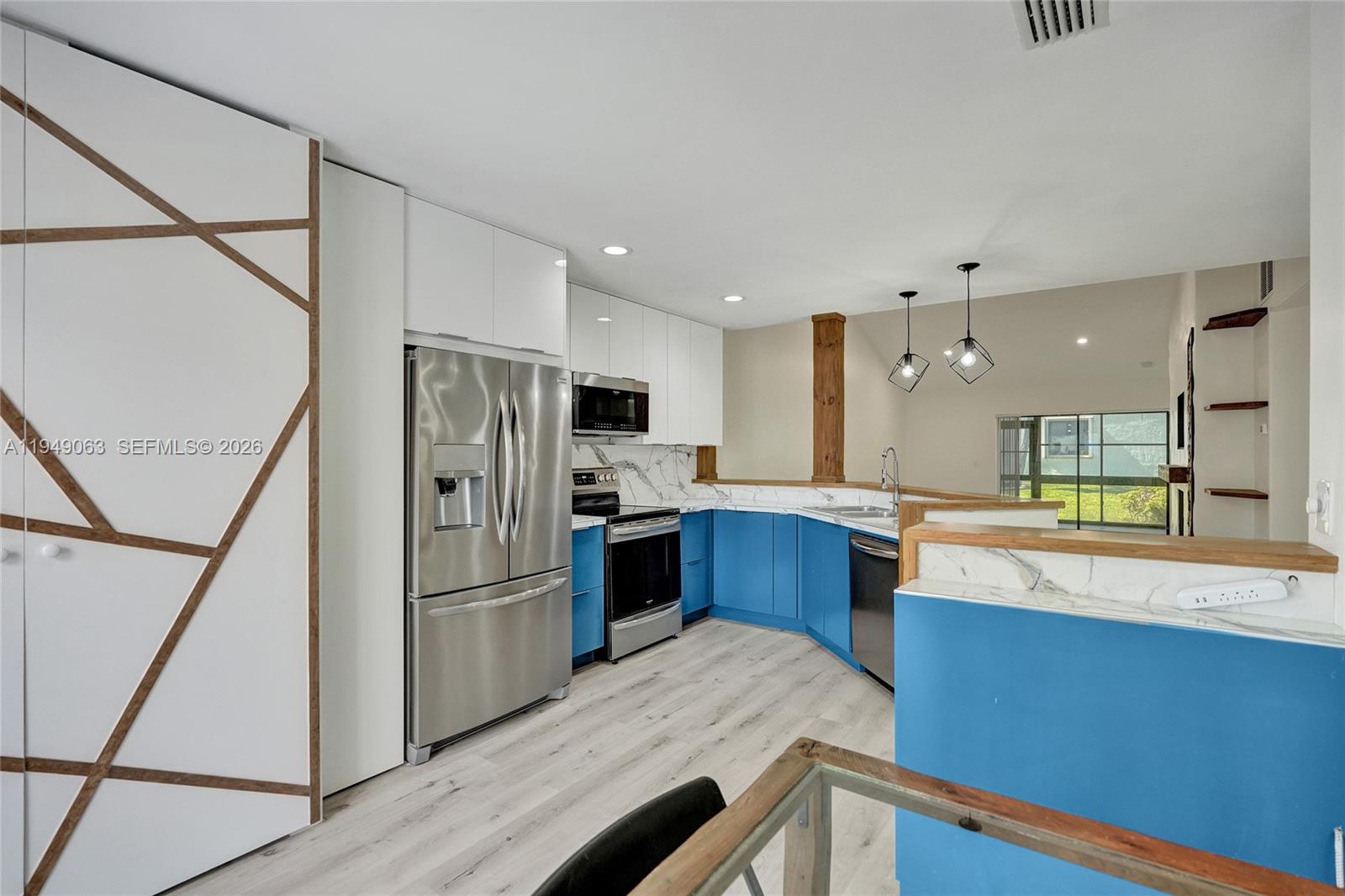 Homes for sale in Royal Palm Beach, FL | 155 Love Cres, Royal Palm Beach, FL 33411 | MLS# A11949063