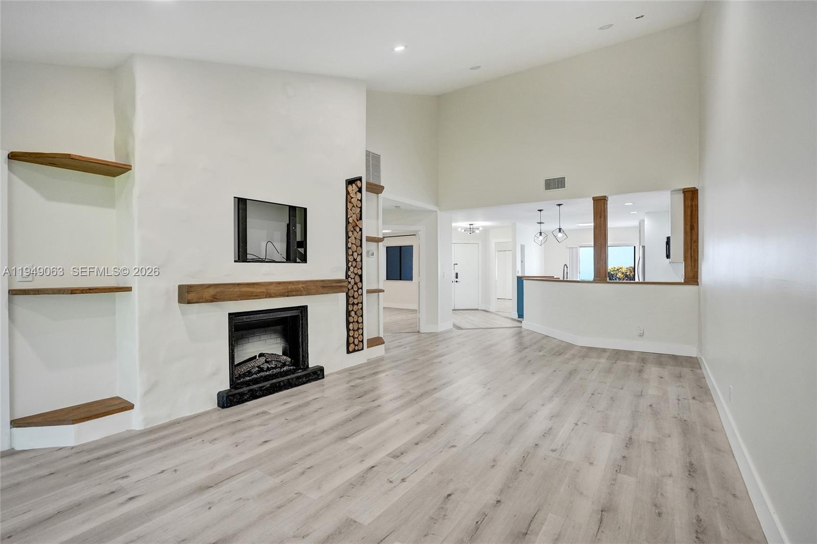 Homes for sale in Royal Palm Beach, FL | 155 Love Cres, Royal Palm Beach, FL 33411 | MLS# A11949063