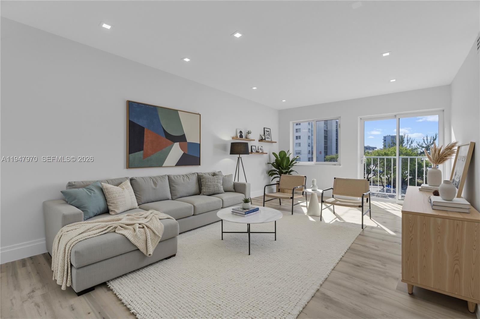 Carlyle Condominium