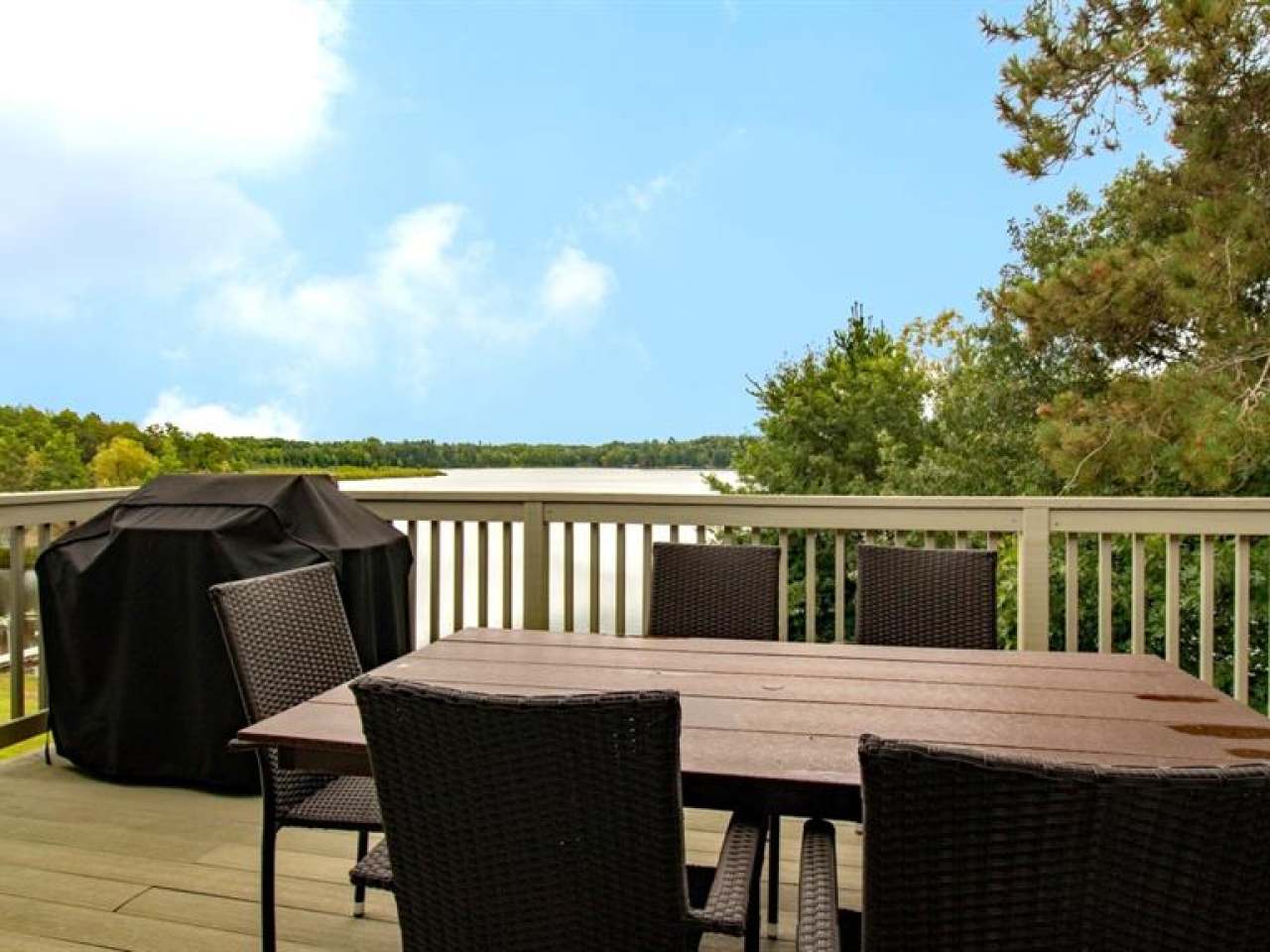 Lake Nokomis Property #6-9811 Deer Trail Rd Photo 10