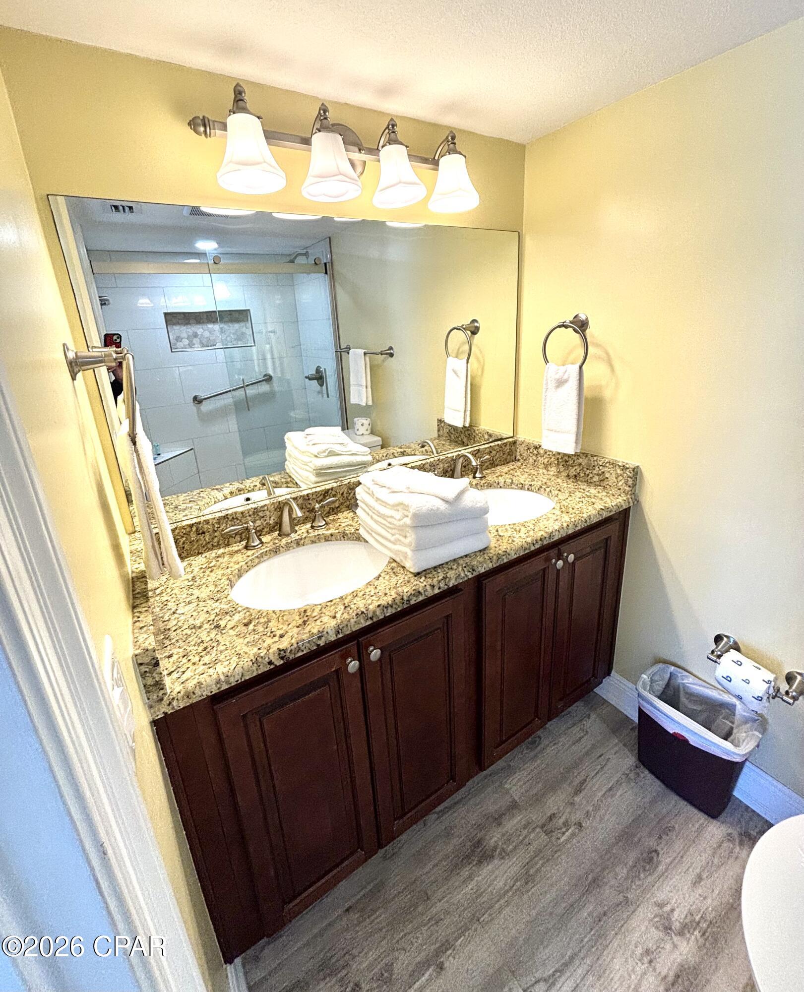 Image 14 For 4425 Thomas Drive 516