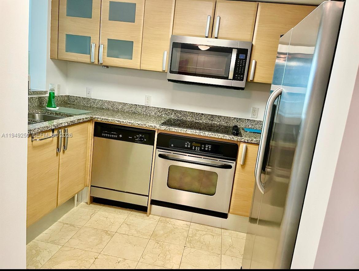 2101 Brickell Ave #2110, Miami FL 33129
