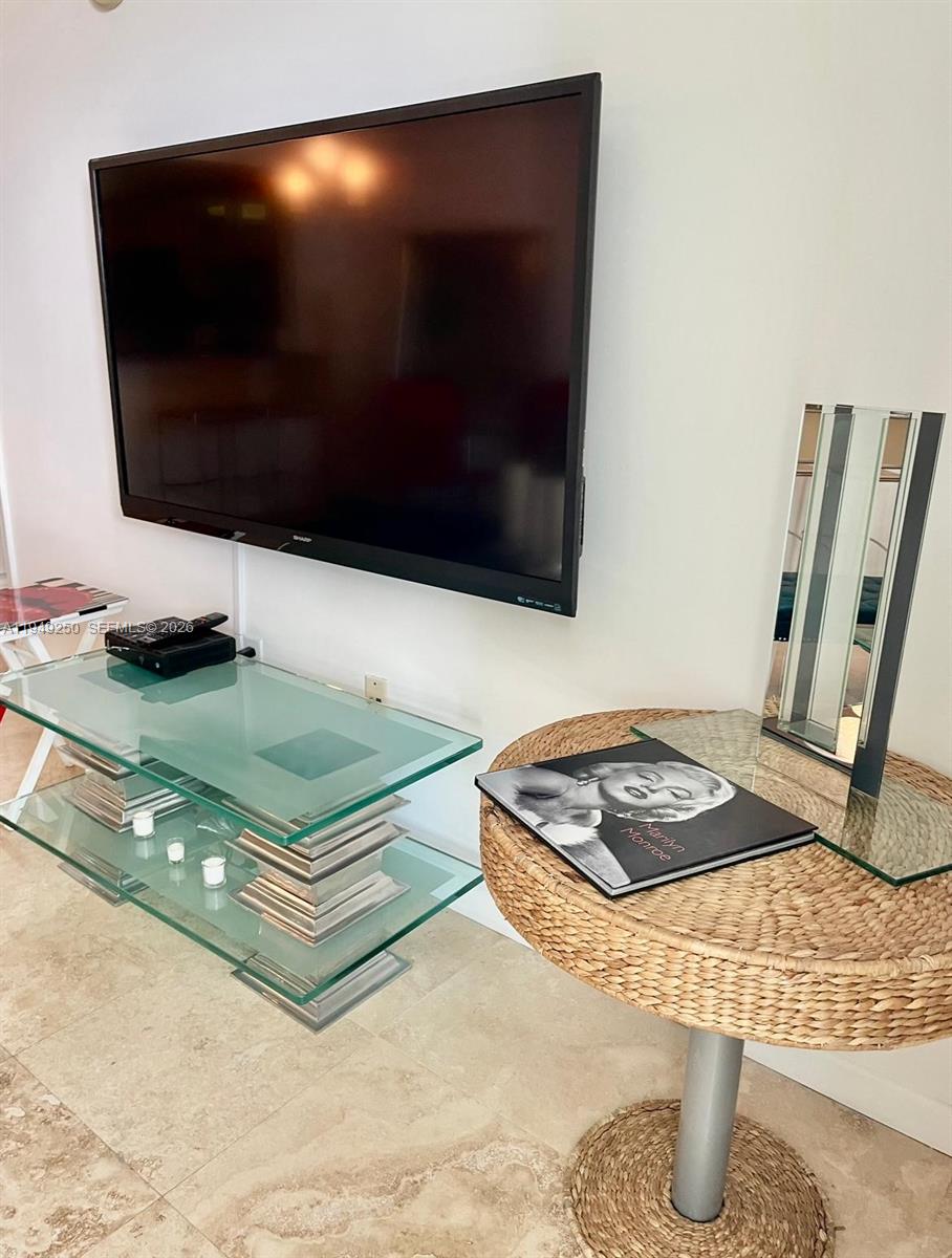 2101 Brickell Ave #2110, Miami FL 33129