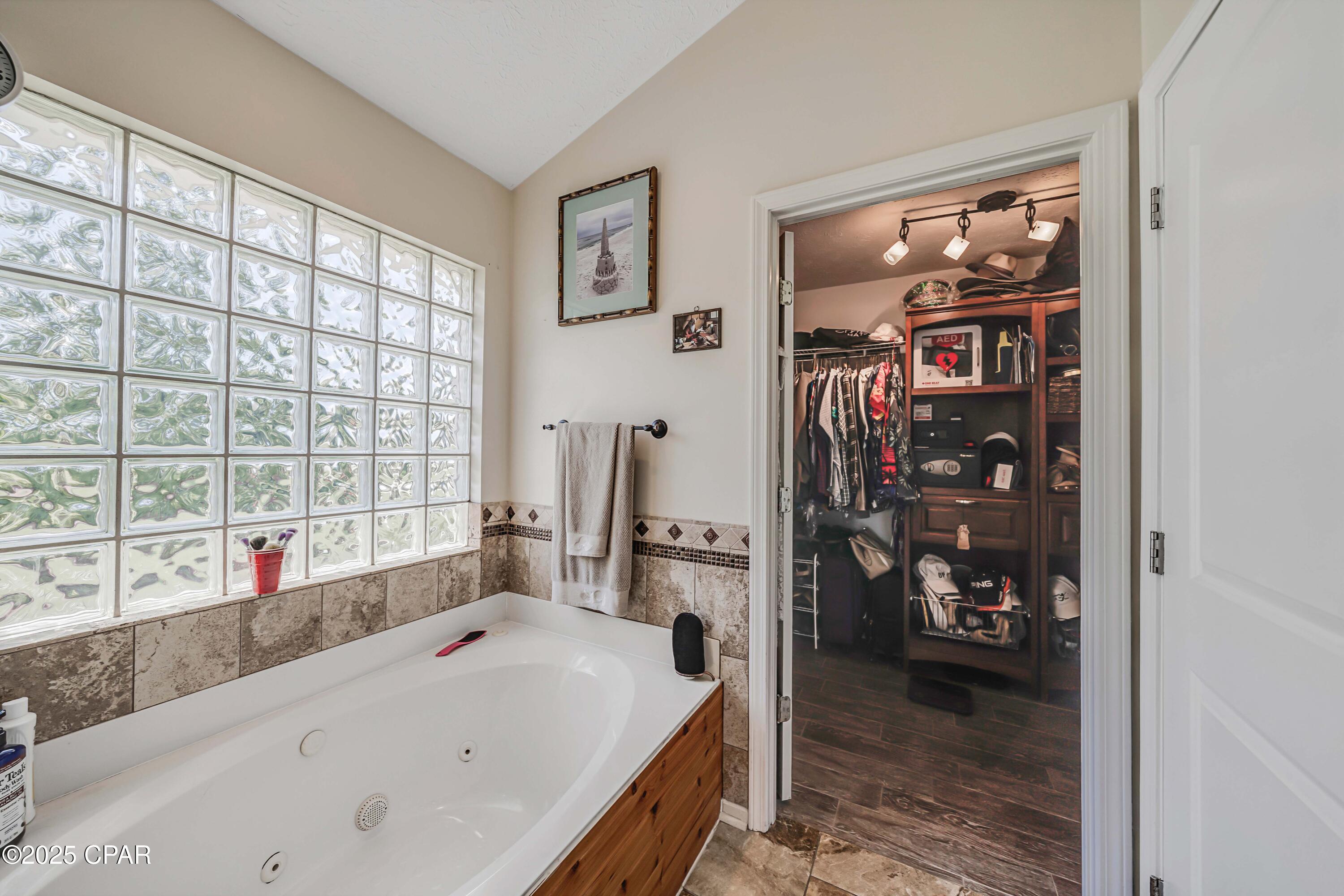 Image 31 For 625 Amberjack Drive