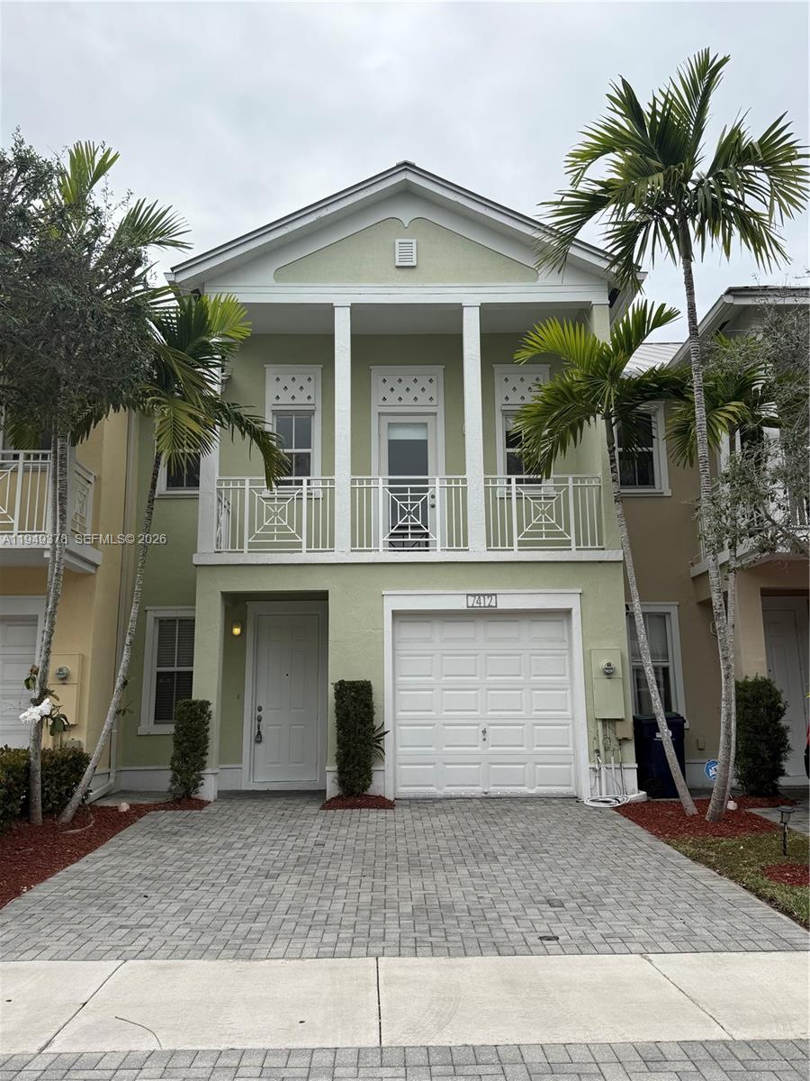 Reserve At Doral East