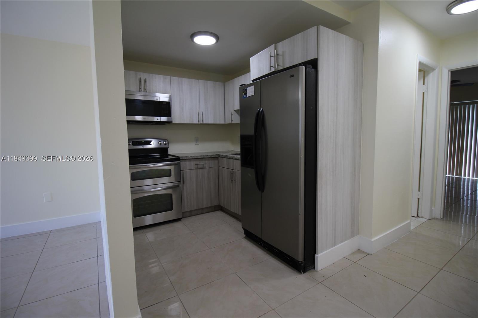 Homes for sale in Miami Gardens, FL | 301 Nw 177Th St #107, Miami Gardens, FL 33169 | MLS# A11949399