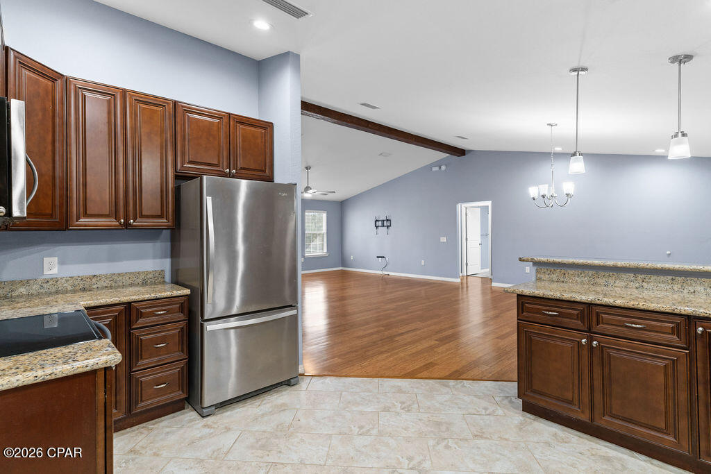 Image 15 For 561 Lakepointe Drive
