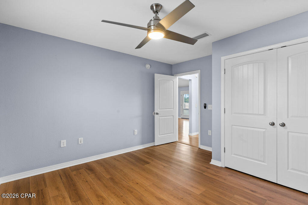 Image 17 For 561 Lakepointe Drive