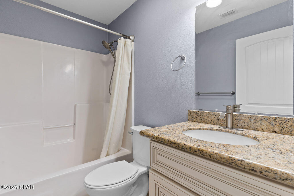 Image 18 For 561 Lakepointe Drive