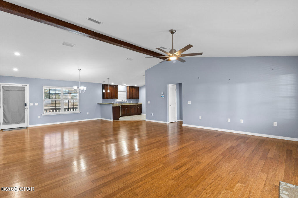 Image 5 For 561 Lakepointe Drive