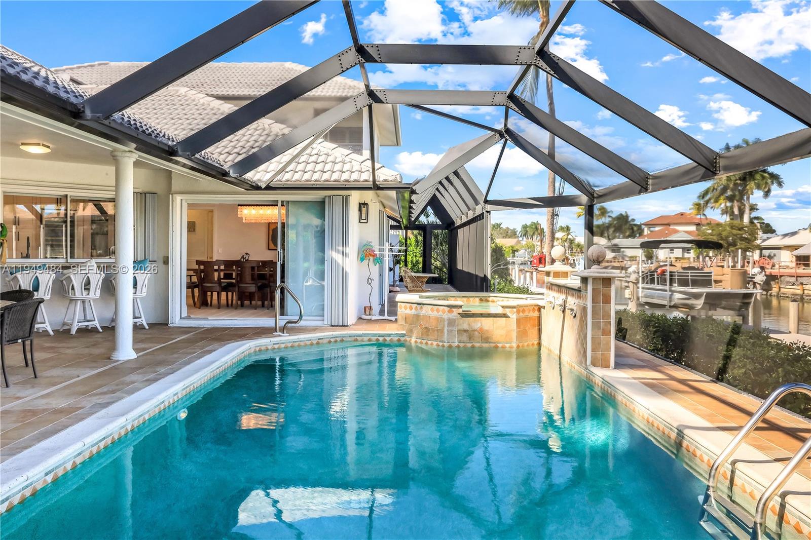 listing main picture