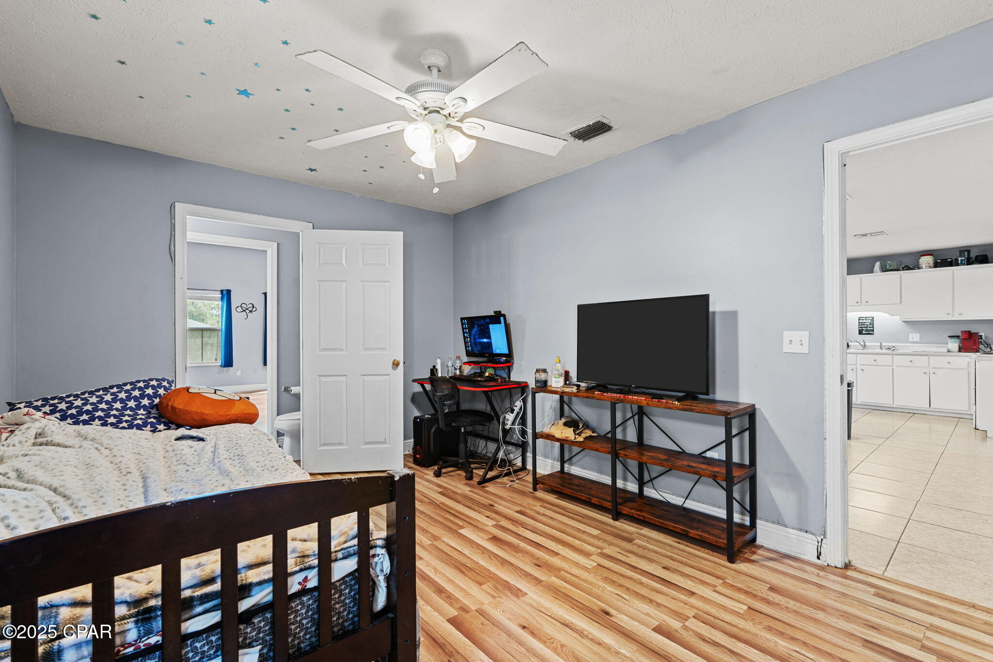 Image 7 For 897 Beach Way