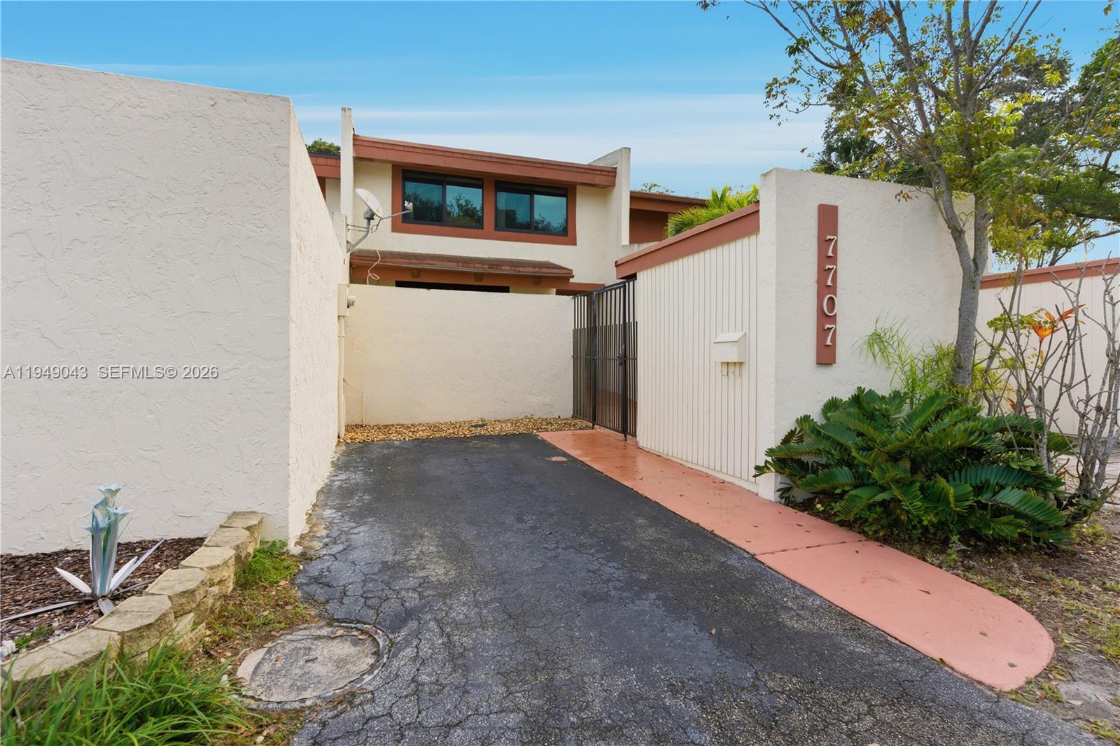 Sunset Kendall Villas