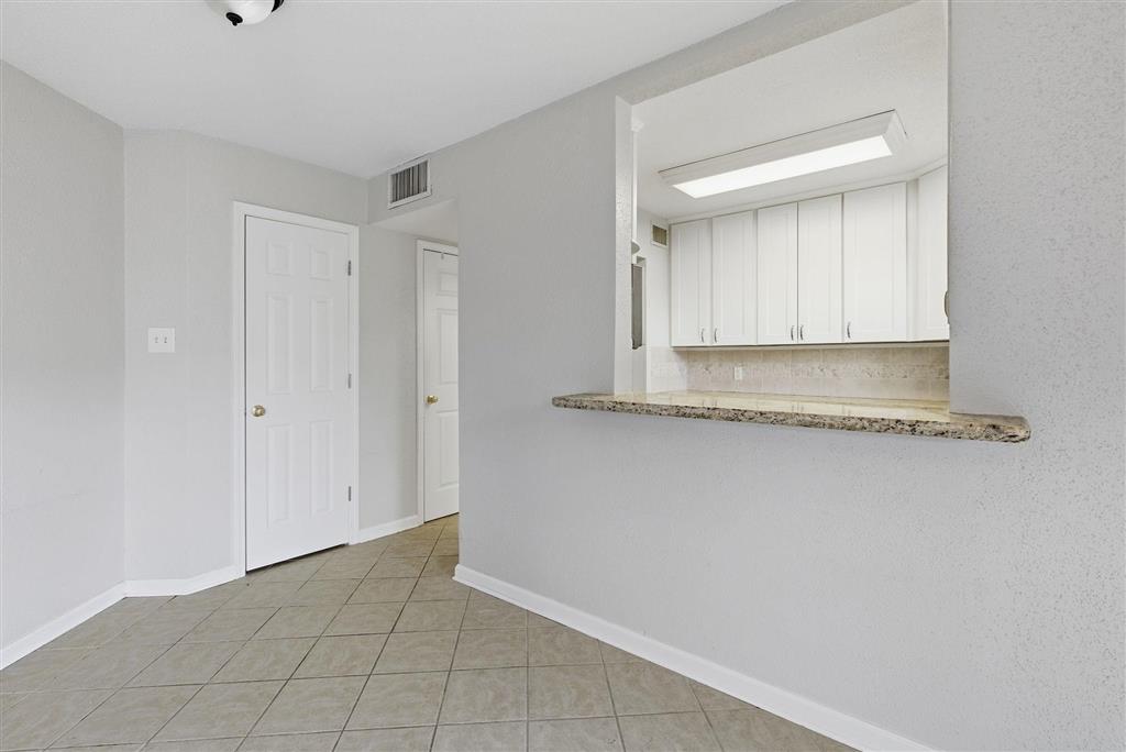 2320 Lake Street — photo 5