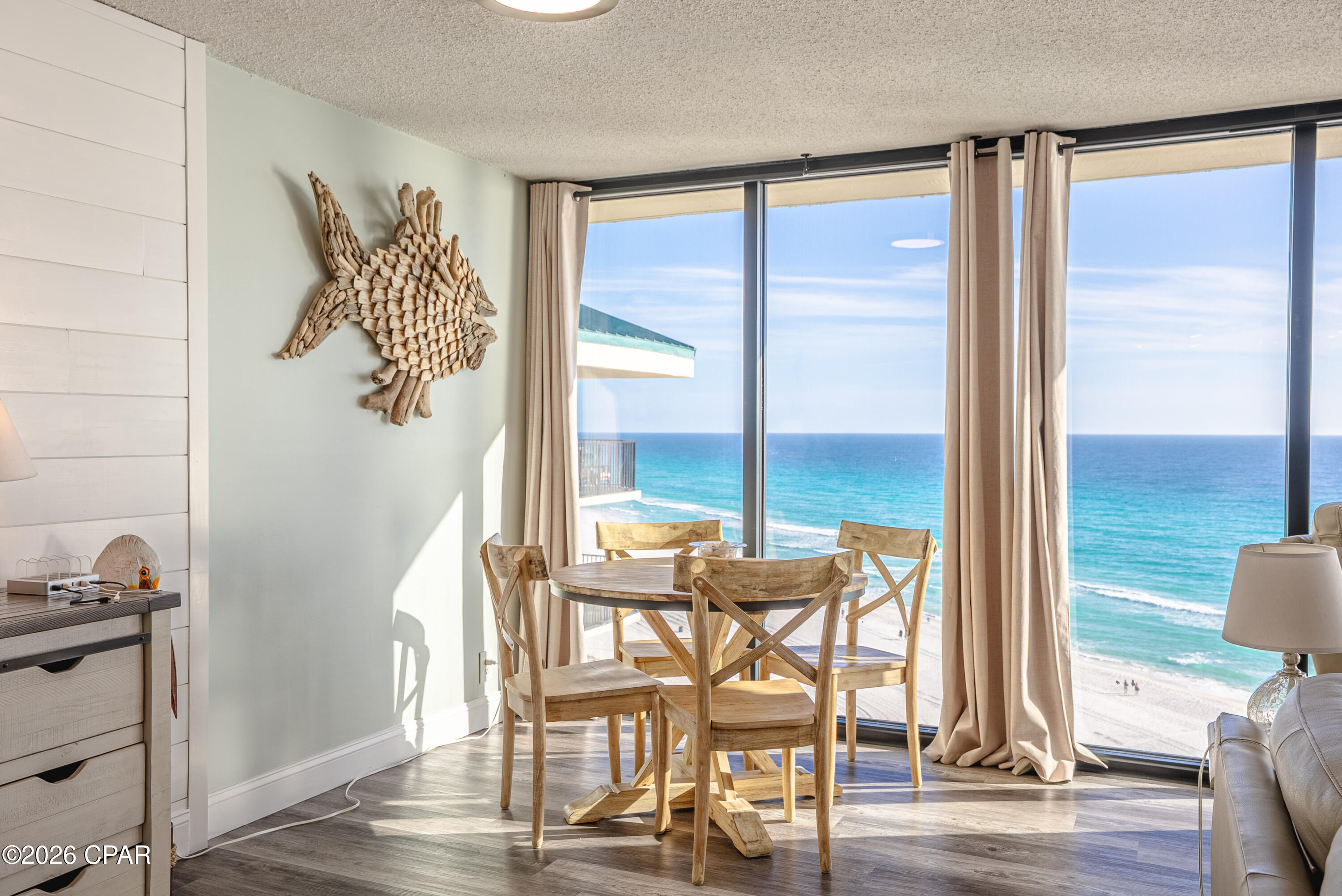 Image 11 For 9850 Thomas Drive 1208e