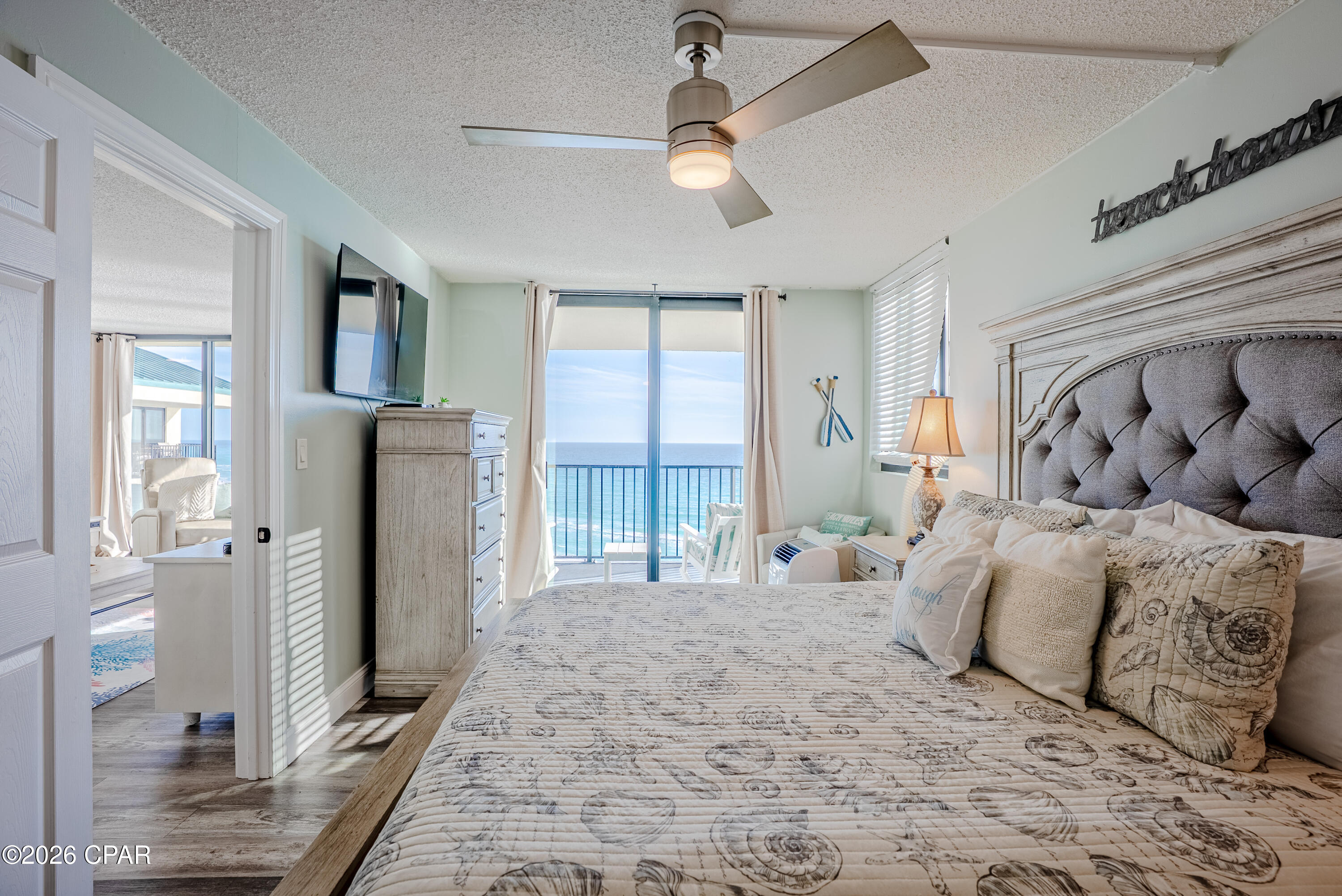 Image 22 For 9850 Thomas Drive 1208e