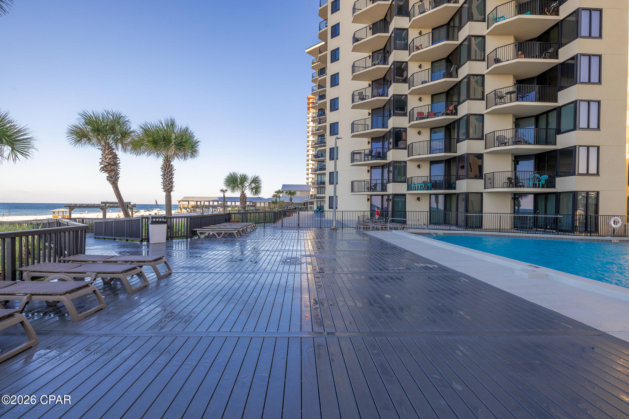 Image 49 For 9850 Thomas Drive 1208e