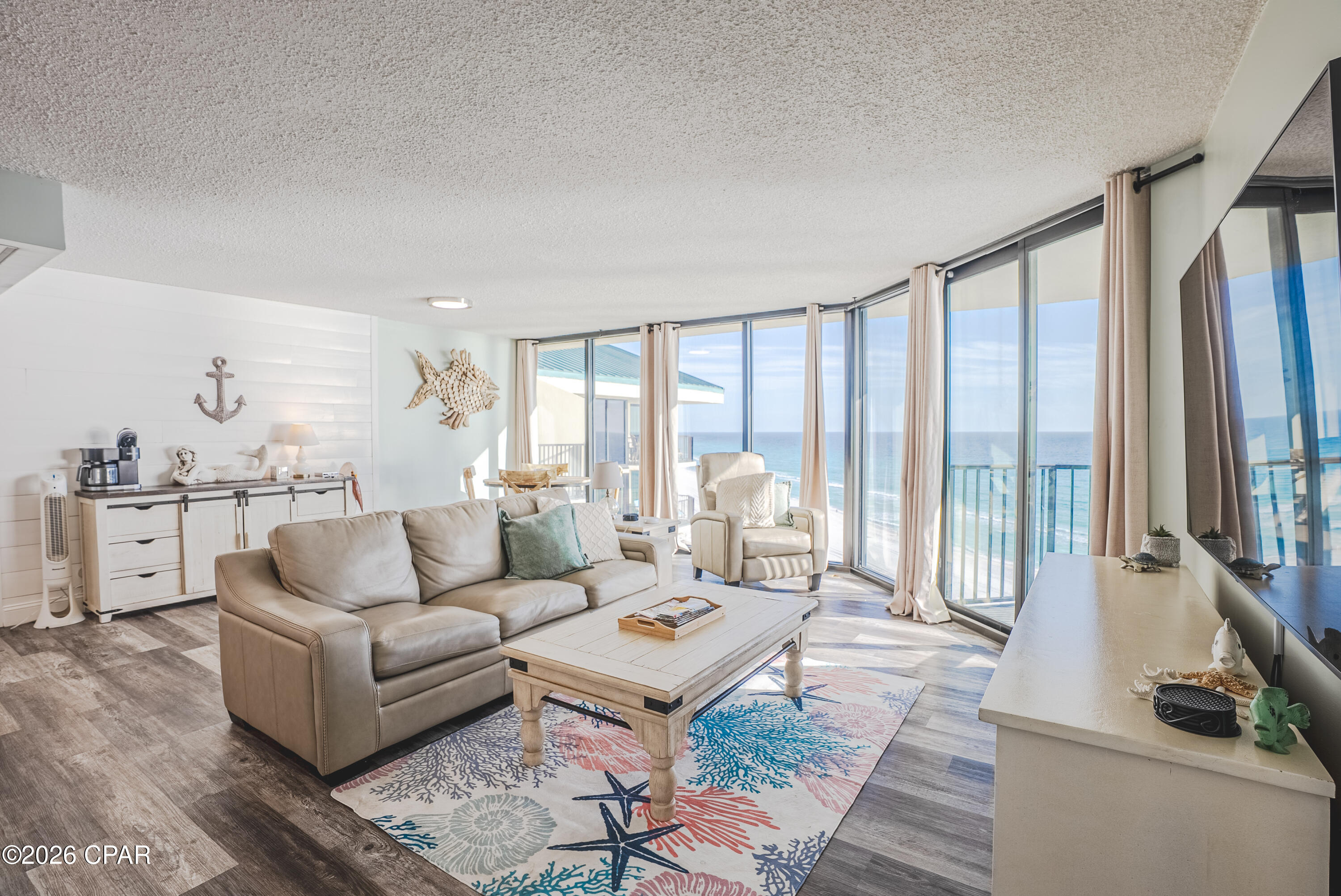 Image 9 For 9850 Thomas Drive 1208e