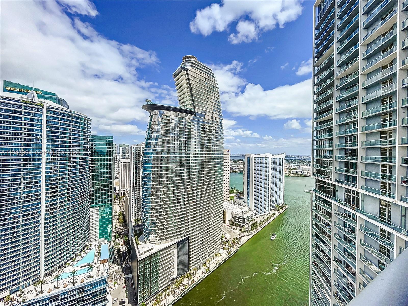 Iconbrickell Condo No 1