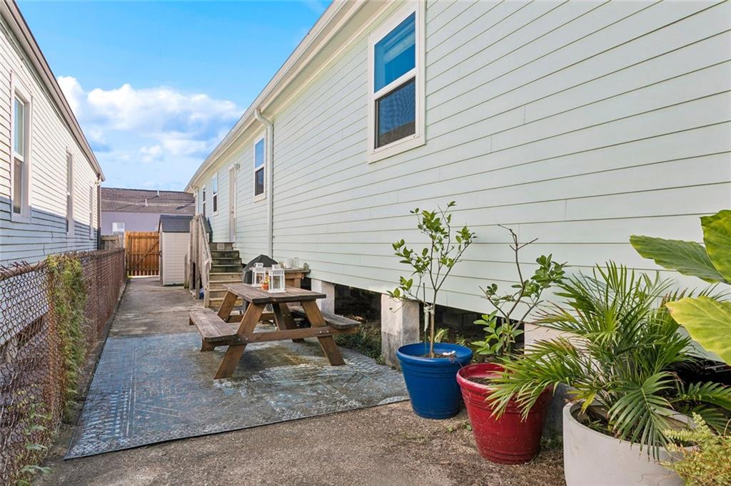 Homes for sale in New Orleans, LA | 4119 Clara St, New Orleans, LA 70115 | MLS# 2537442