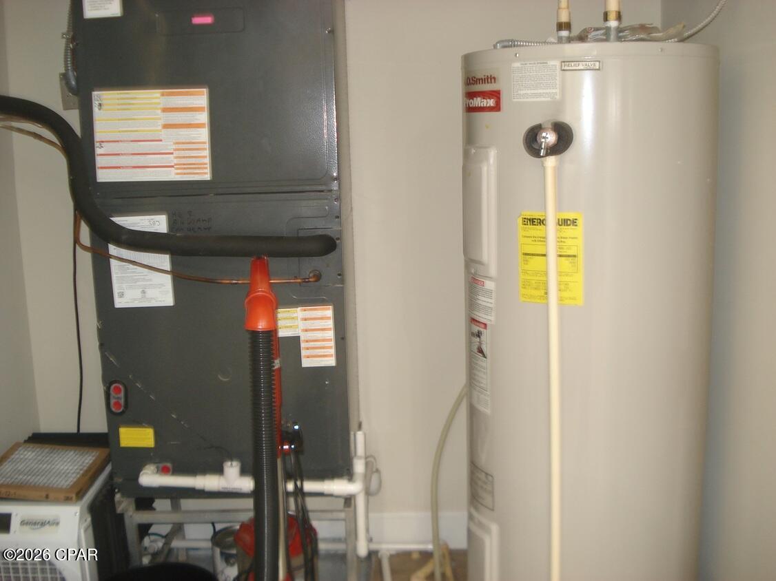 Listing photo id 26 for 3001 10th Street 203