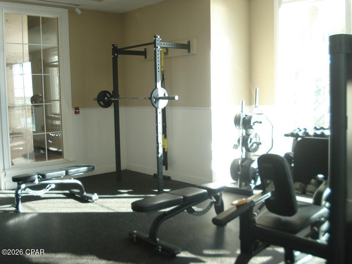 Listing photo id 28 for 3001 10th Street 203