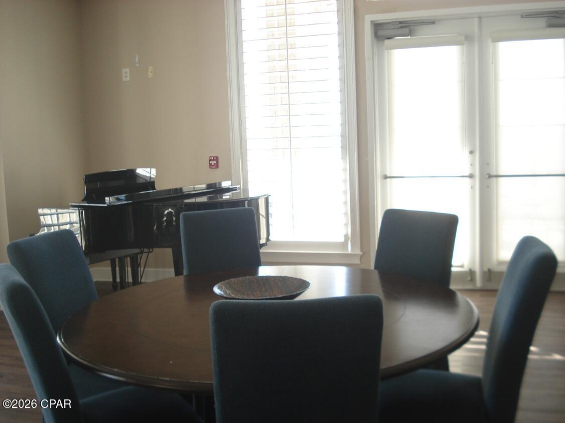 Listing photo id 34 for 3001 10th Street 203